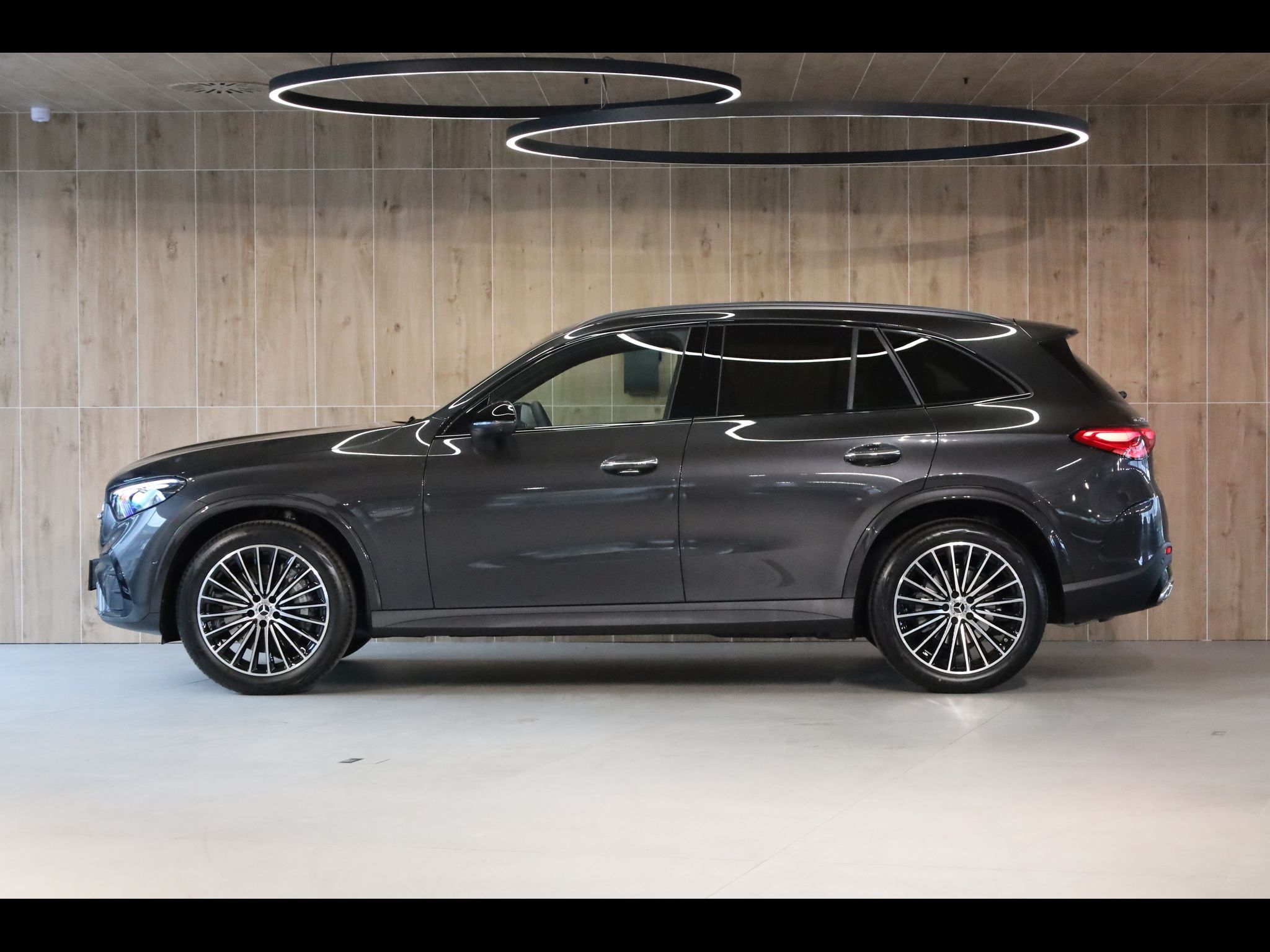 Mercedes-Benz GLC, 220d 4MATIC, DISTRONIC, Tažné - fotka 3
