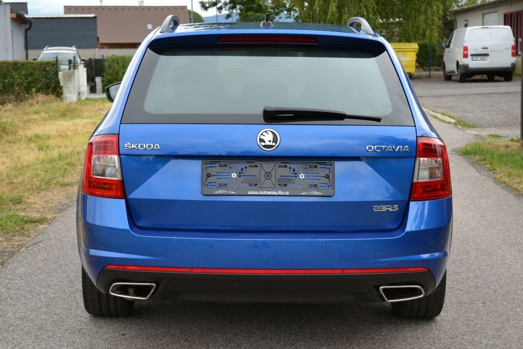 Škoda Octavia, 2.0 TDI 135kW RS kombi - fotka 3