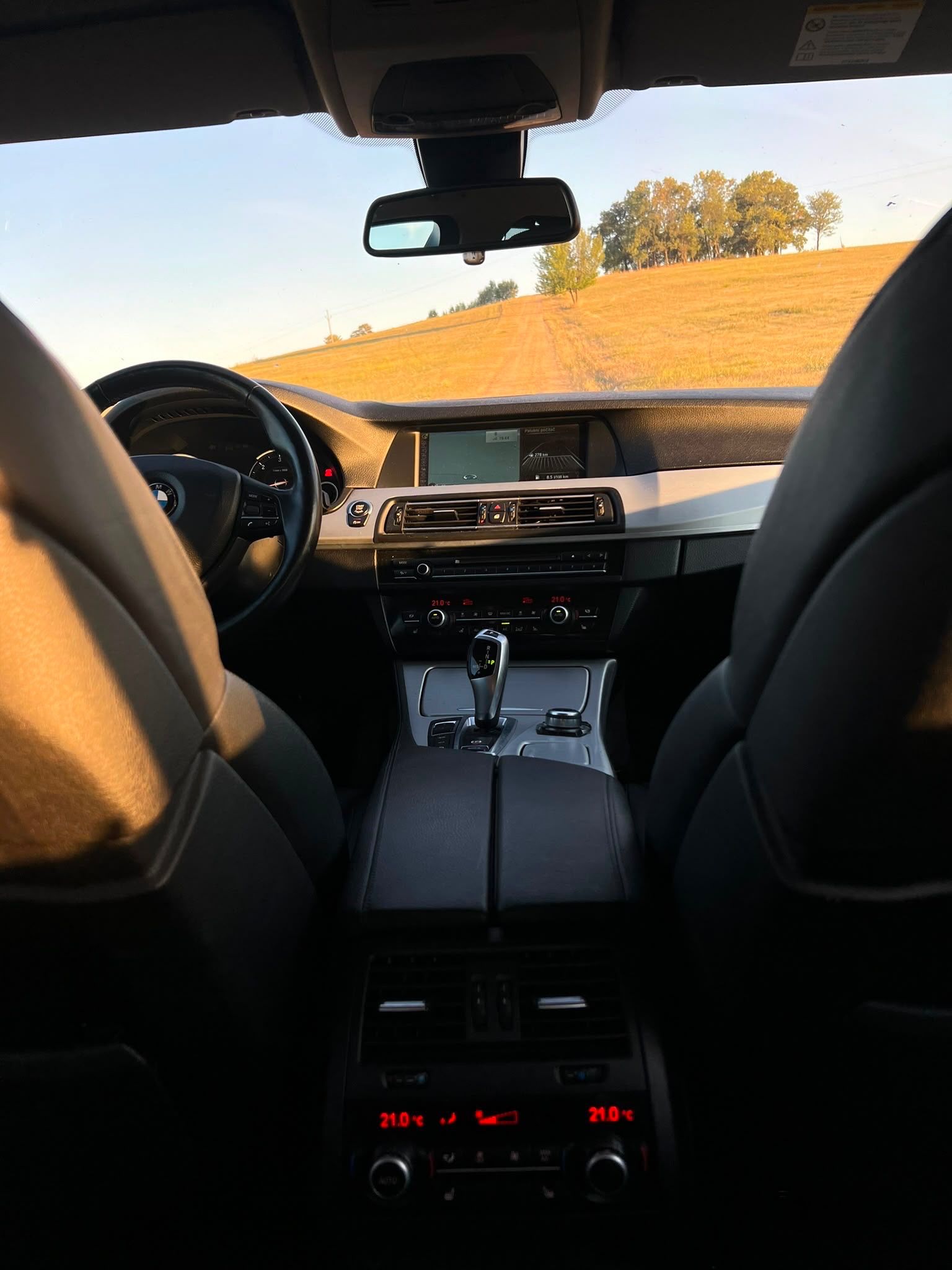 BMW Řada 5, BMW 535d x-drive, ČR - fotka 5