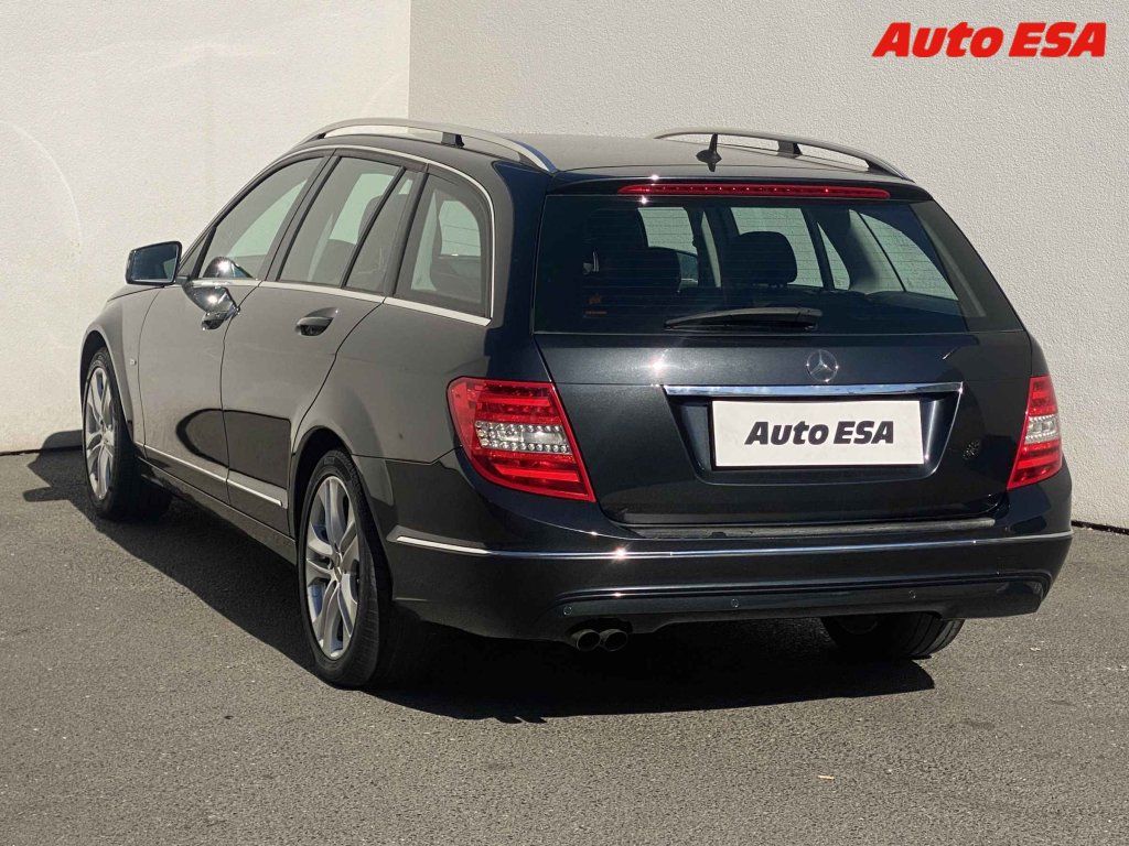 Mercedes-Benz Třídy C, 1.8 i C180,Avantgarde - fotka 6