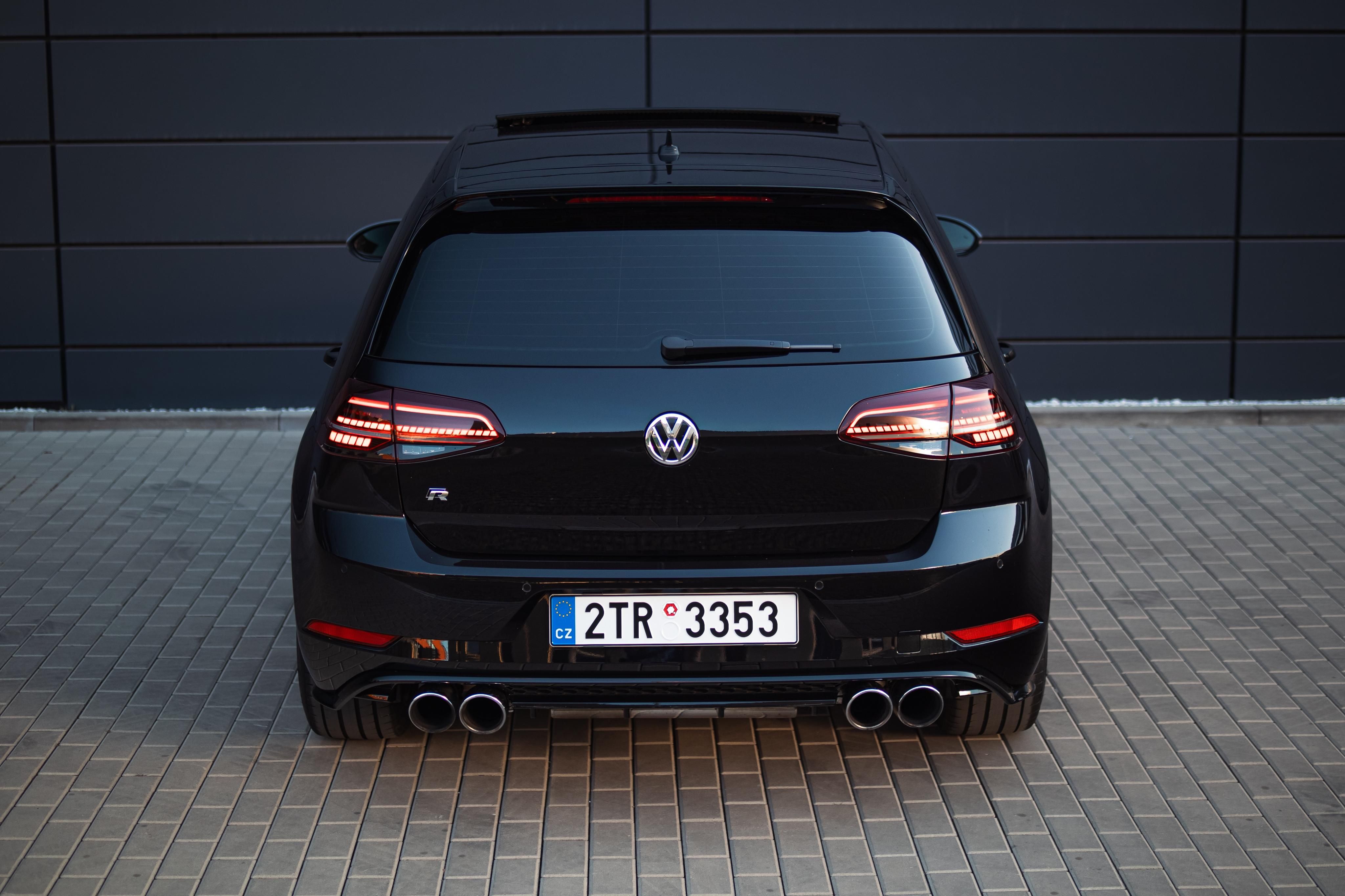 Volkswagen Golf, 7.5 R 2.0 TSI 228kW (346kW) - fotka 6