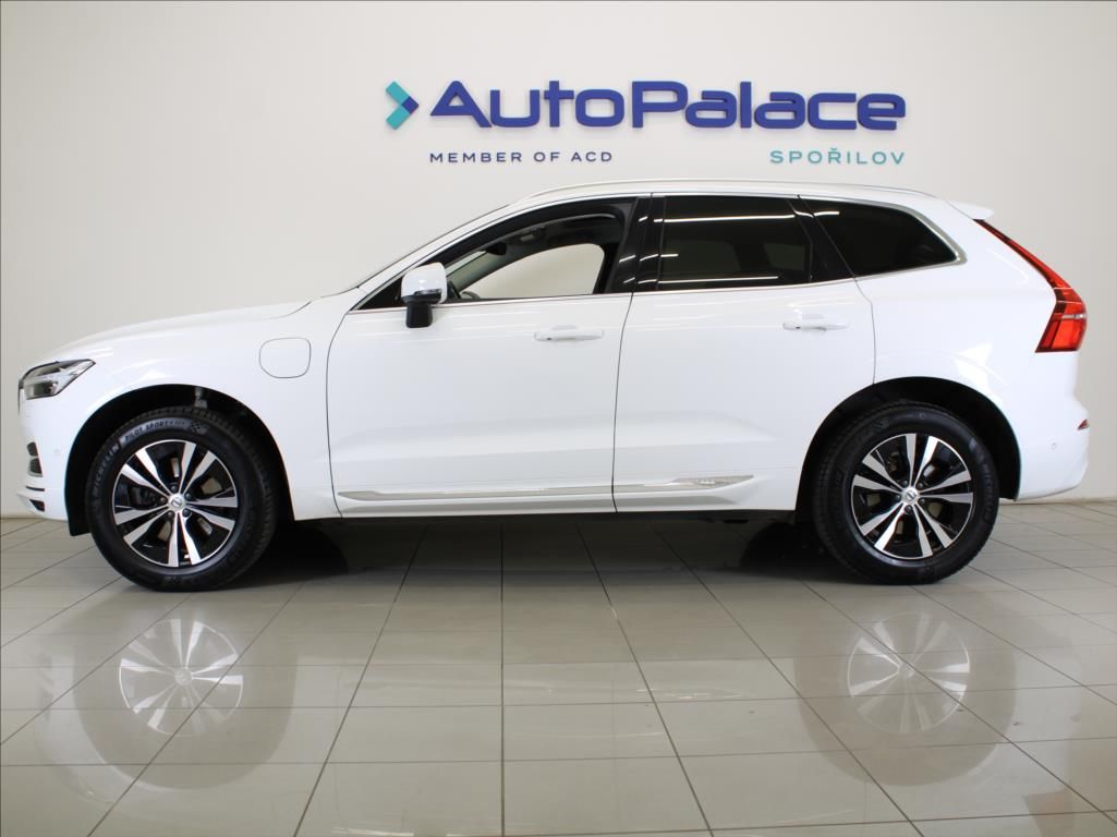Volvo XC60, 2,0 T6 AWD 340k.Pano.H/K.Paměť - fotka 5