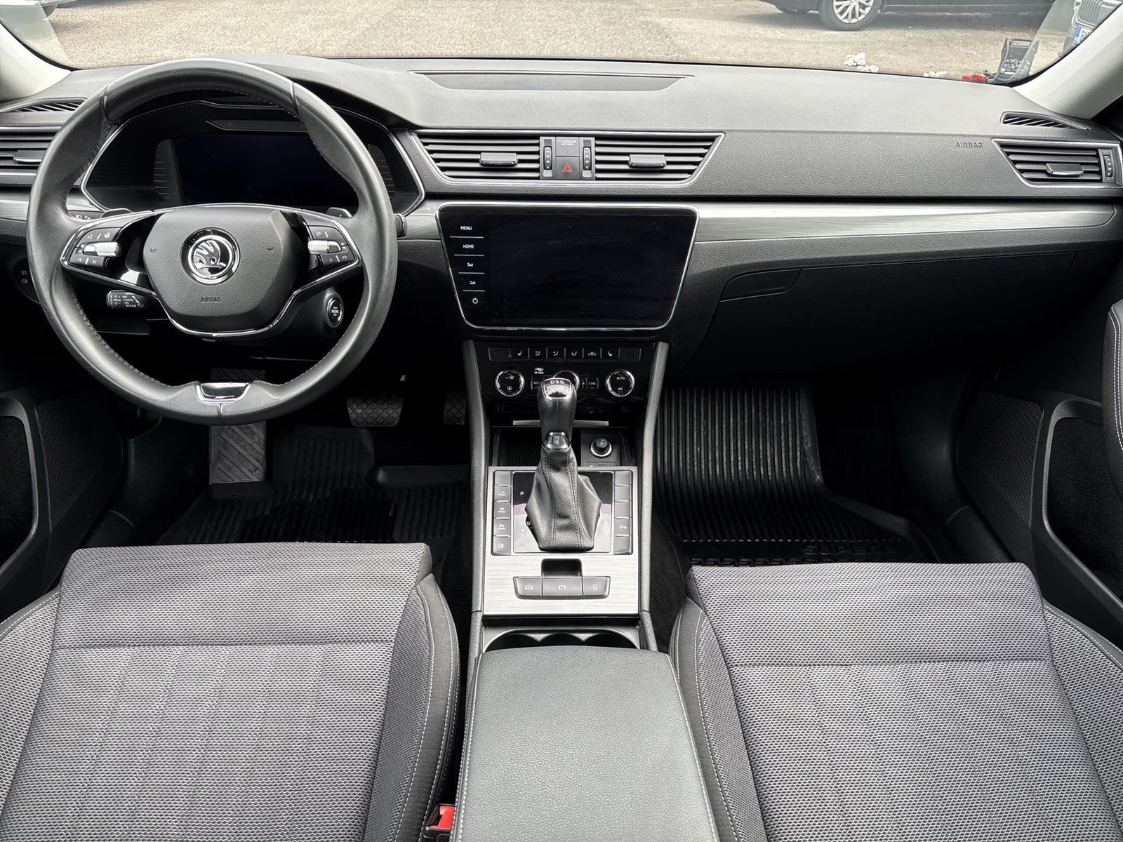 Škoda Superb, Combi 1.4 TSI iV DSG Style - fotka 5
