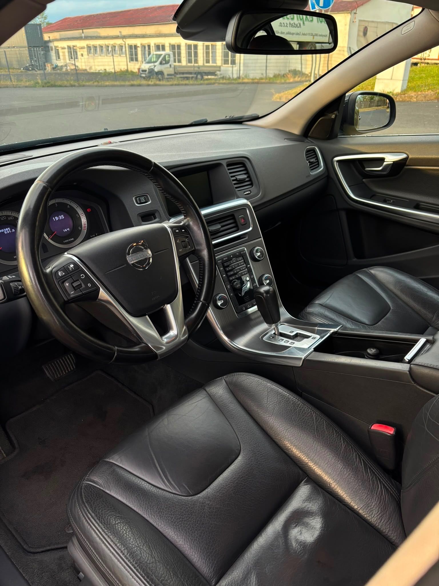 Volvo S60, D3 - fotka 3