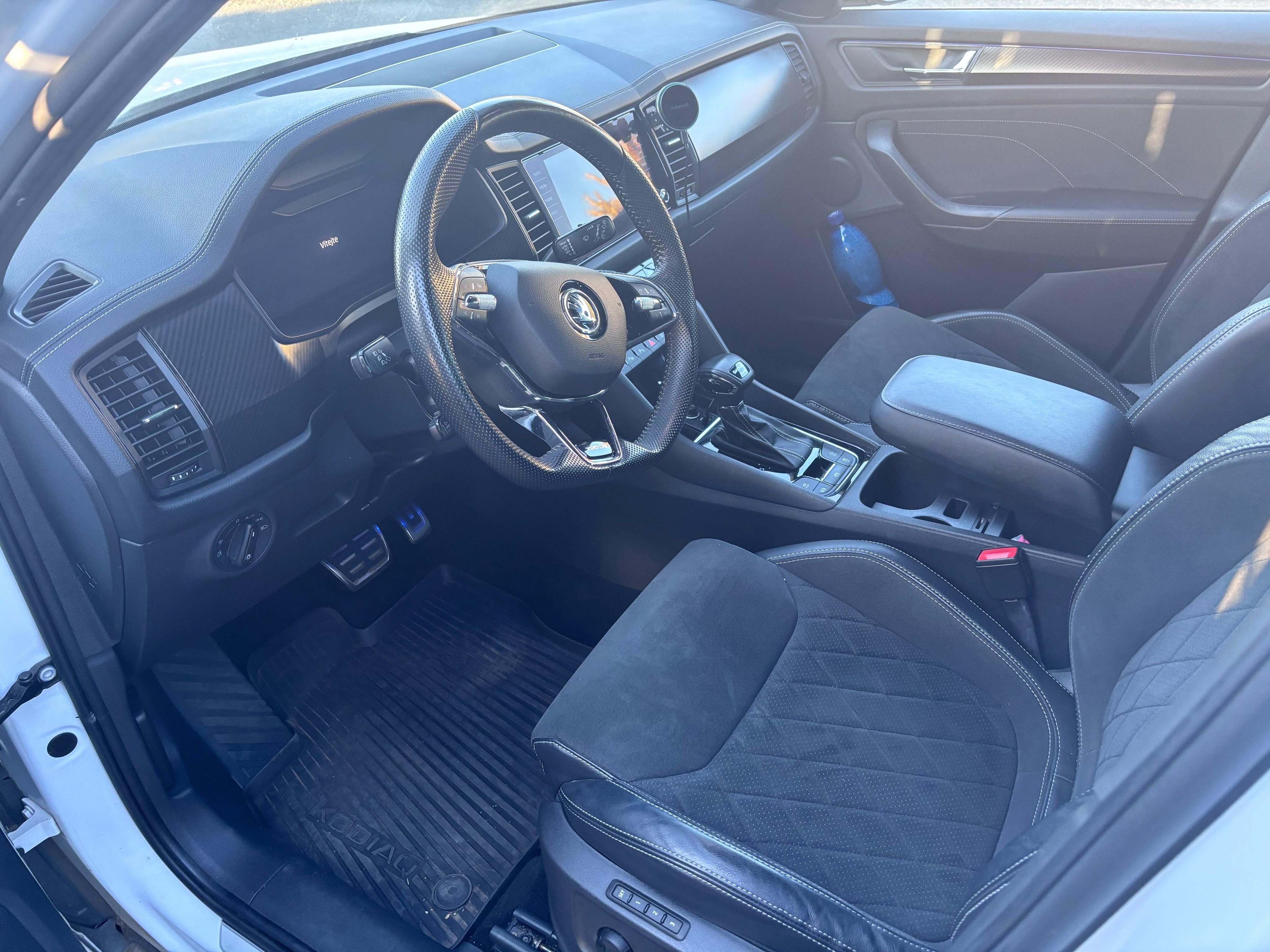Škoda Kodiaq, 2.0 TDI 4x4 Sportline, servis - fotka 6