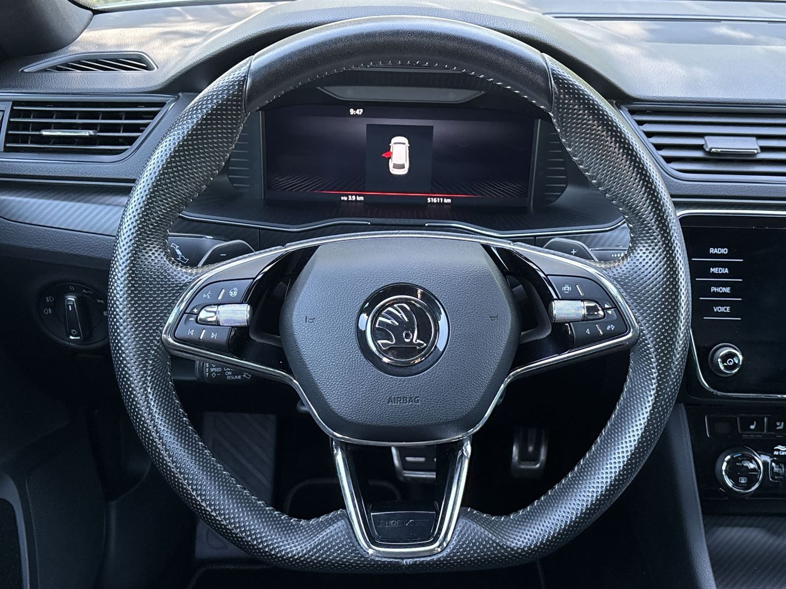 Škoda Superb, Combi 2.0 TDI DSG Sportline - fotka 6