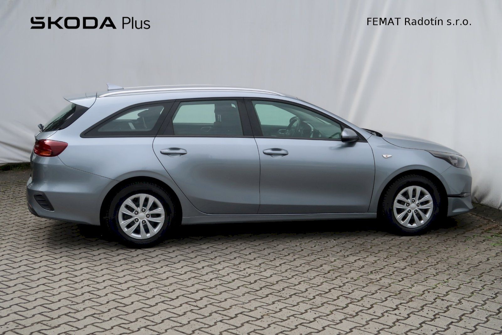 Kia Cee´d, Sportswagon 1,0 T-GDI/88 kW - fotka 3