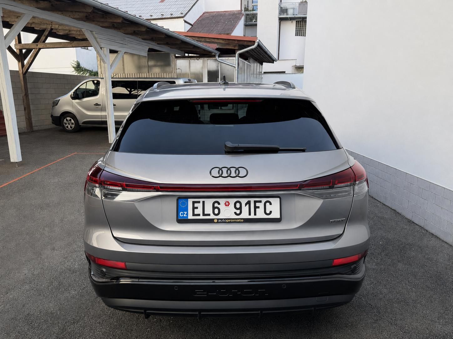 Audi Q4 e-tron, 50 quattro S-LINE 21" SONOS - fotka 5