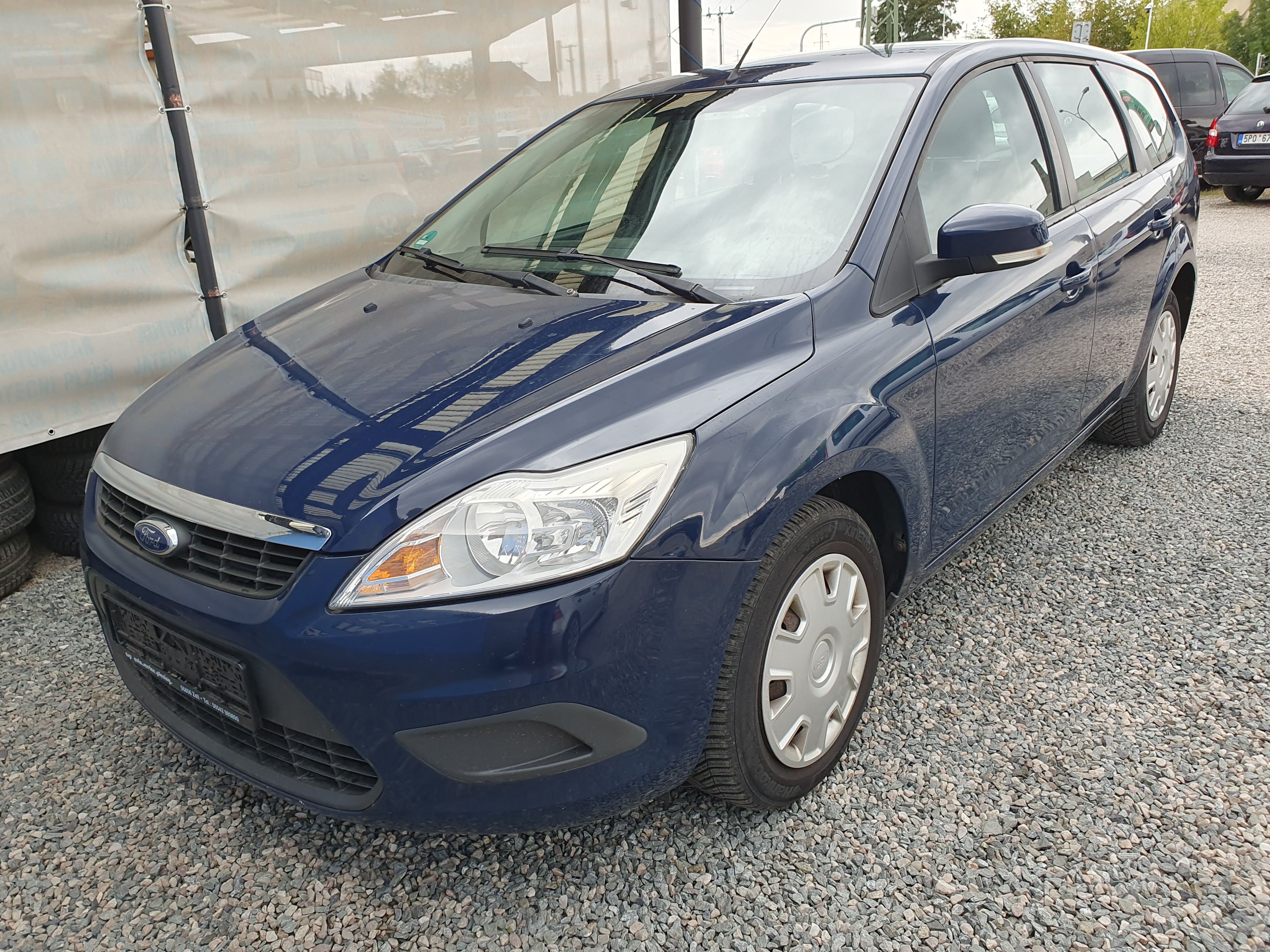 Ford Focus, 1.6 í 74 KW - fotka 5