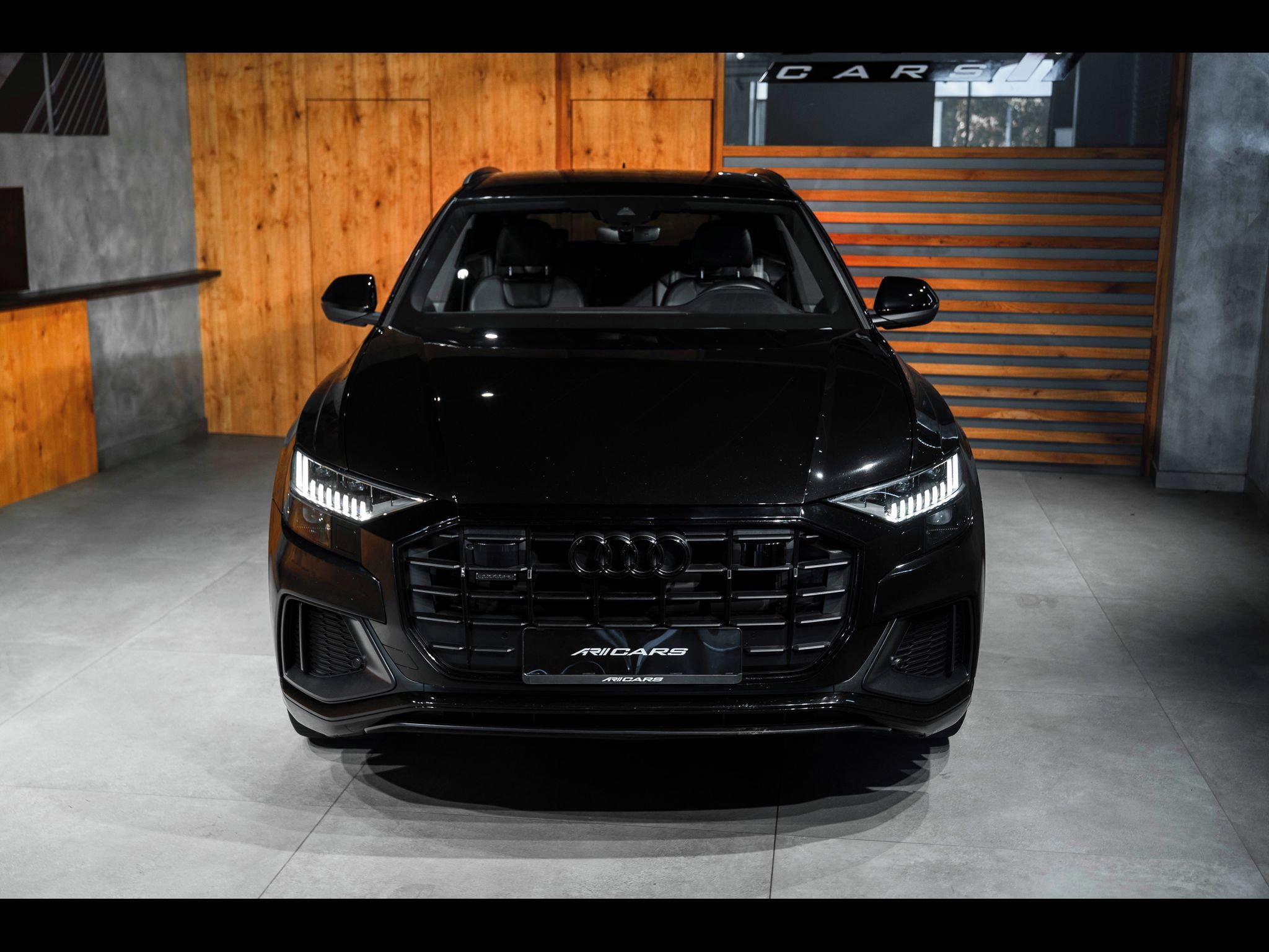 Audi Q8 - fotka 2
