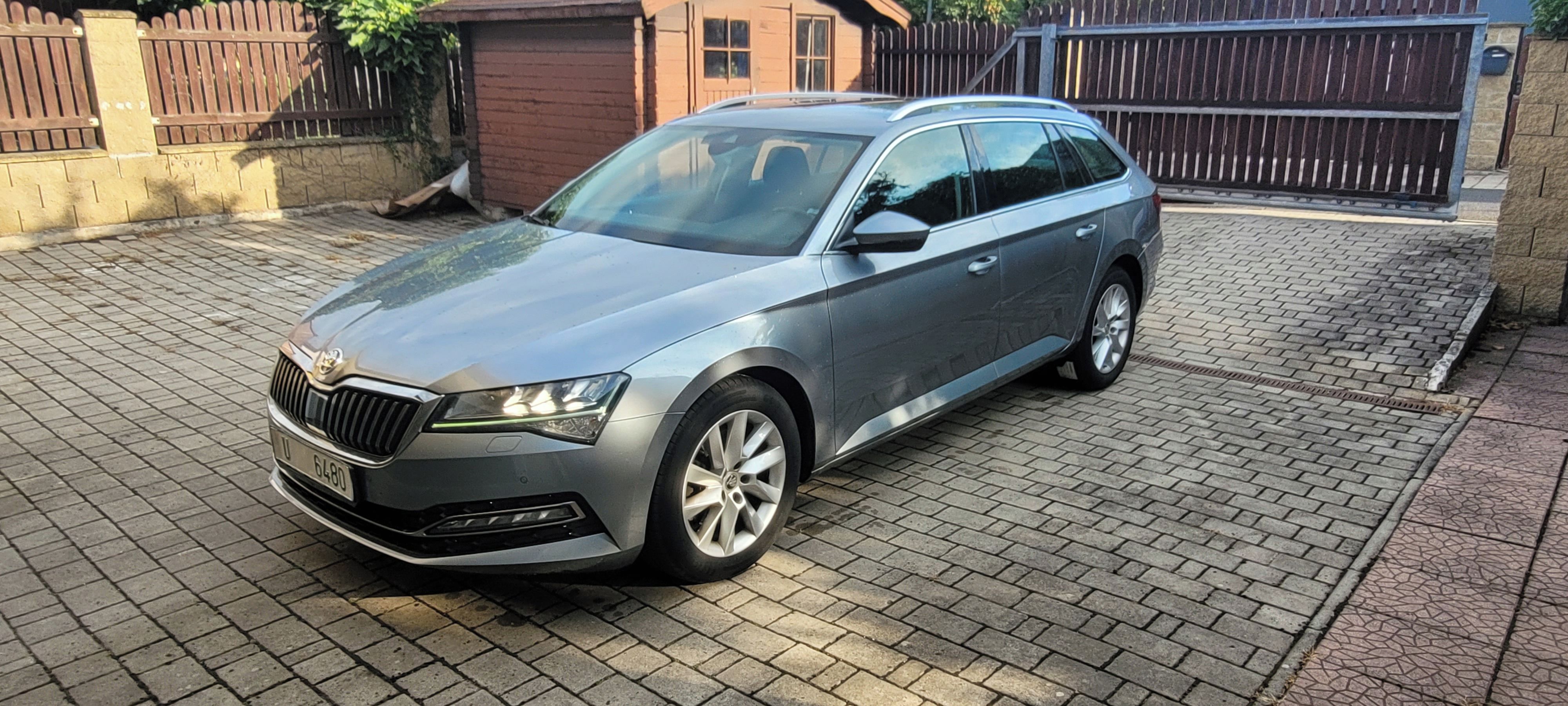 Škoda Superb, 2,0TDi DSG FACELIFT 165TKM - fotka 3