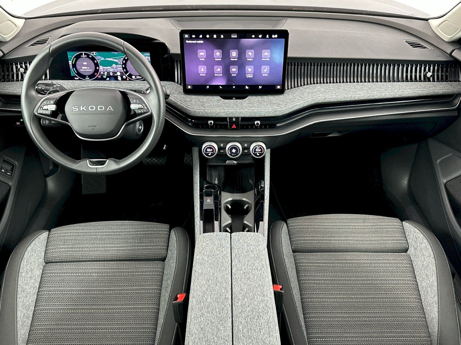 Škoda Superb, Combi iV DSG 1.5TSI 150kW Sele - fotka 5