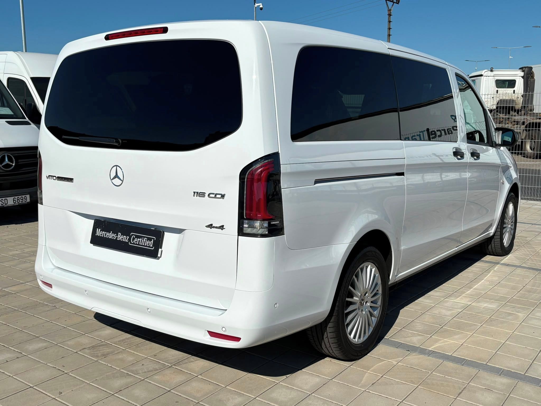 Mercedes-Benz Vito, Tourer 116CDI Long 4Matic Pro - fotka 5