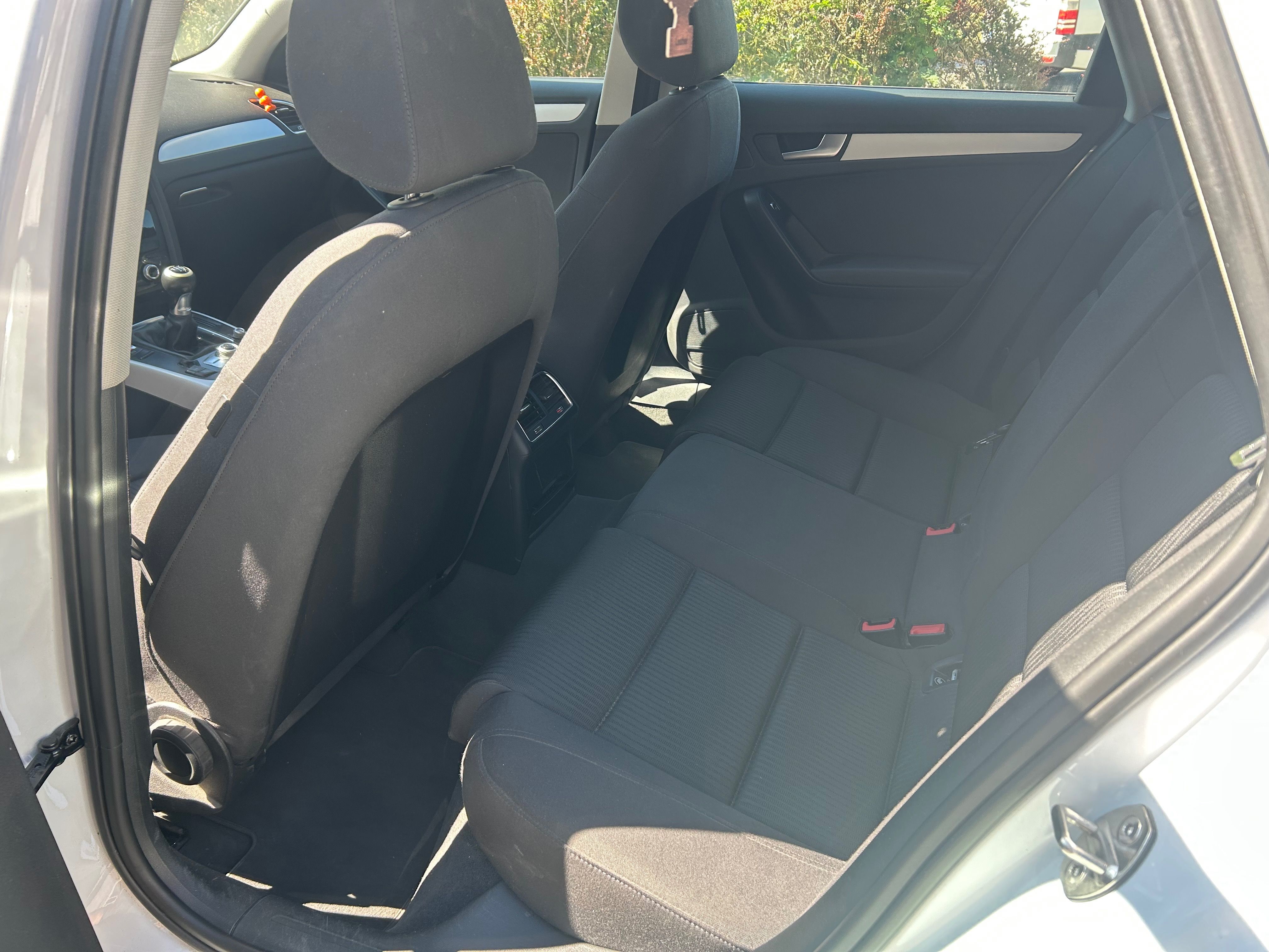 Audi A4 Avant, S-line, 2.0TDI 110kw - fotka 6