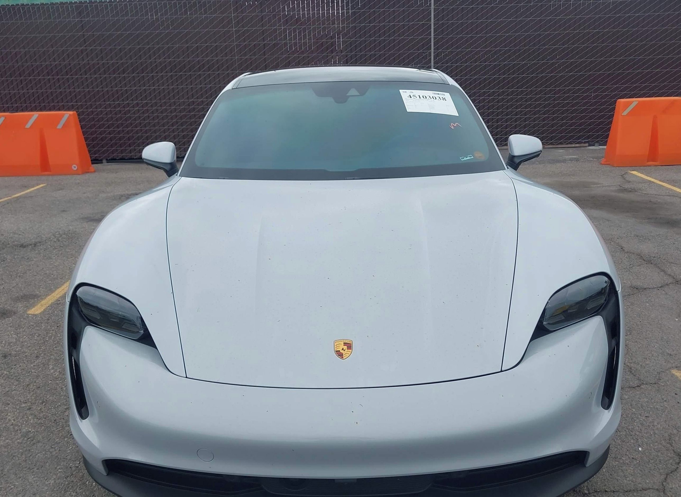 Porsche Taycan, Auto na cestě - fotka 5