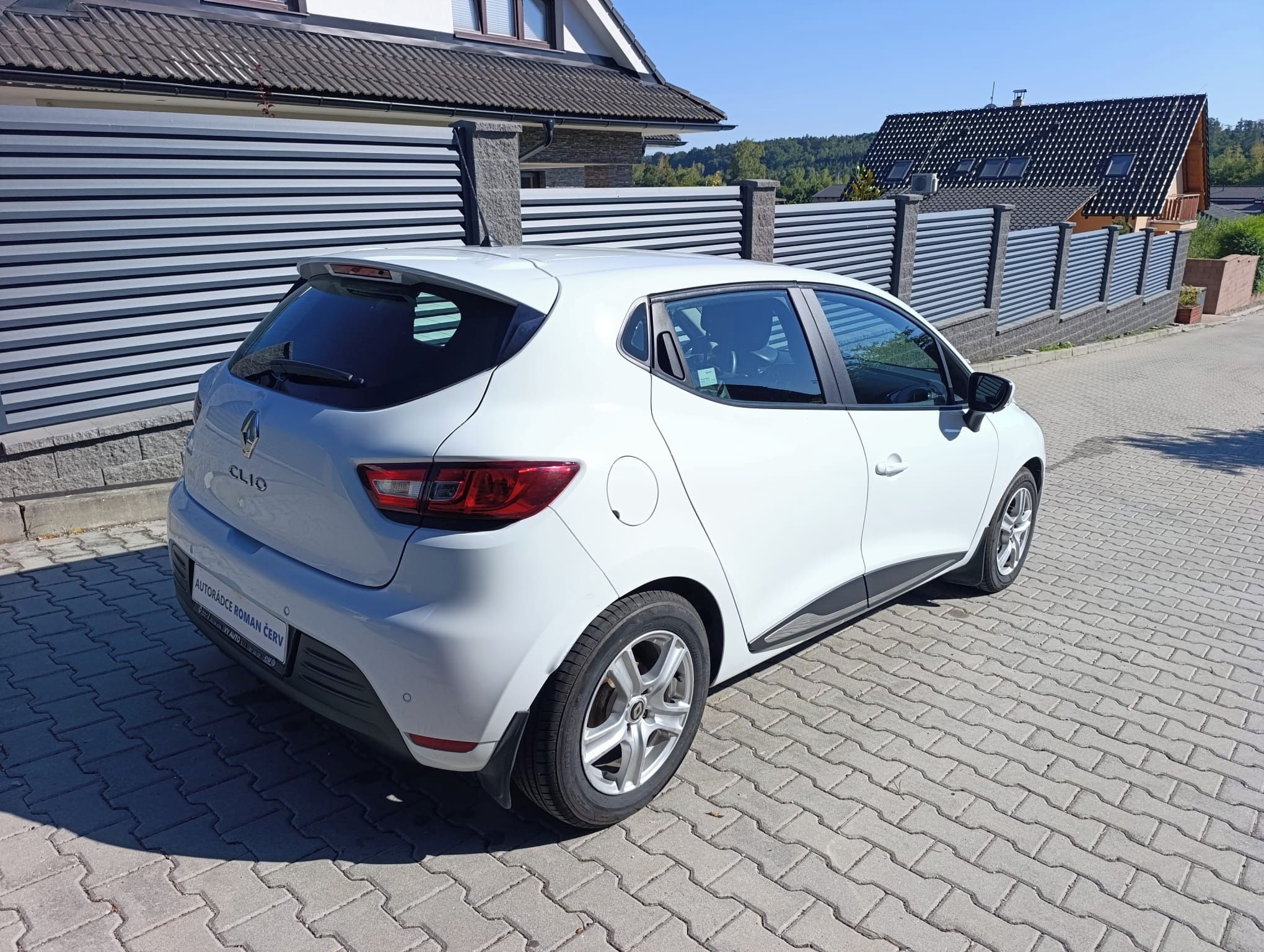 Renault Clio, 1.maj,ČR,serv.k,záruka,tažné! - fotka 3