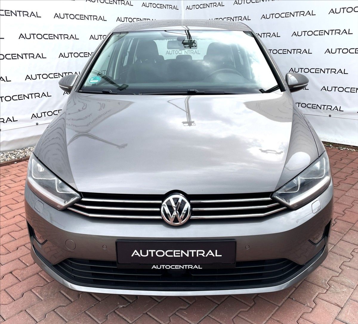 Volkswagen Golf Sportsvan, 1,2 TSi,STK 8/28,serv.kn. - fotka 2