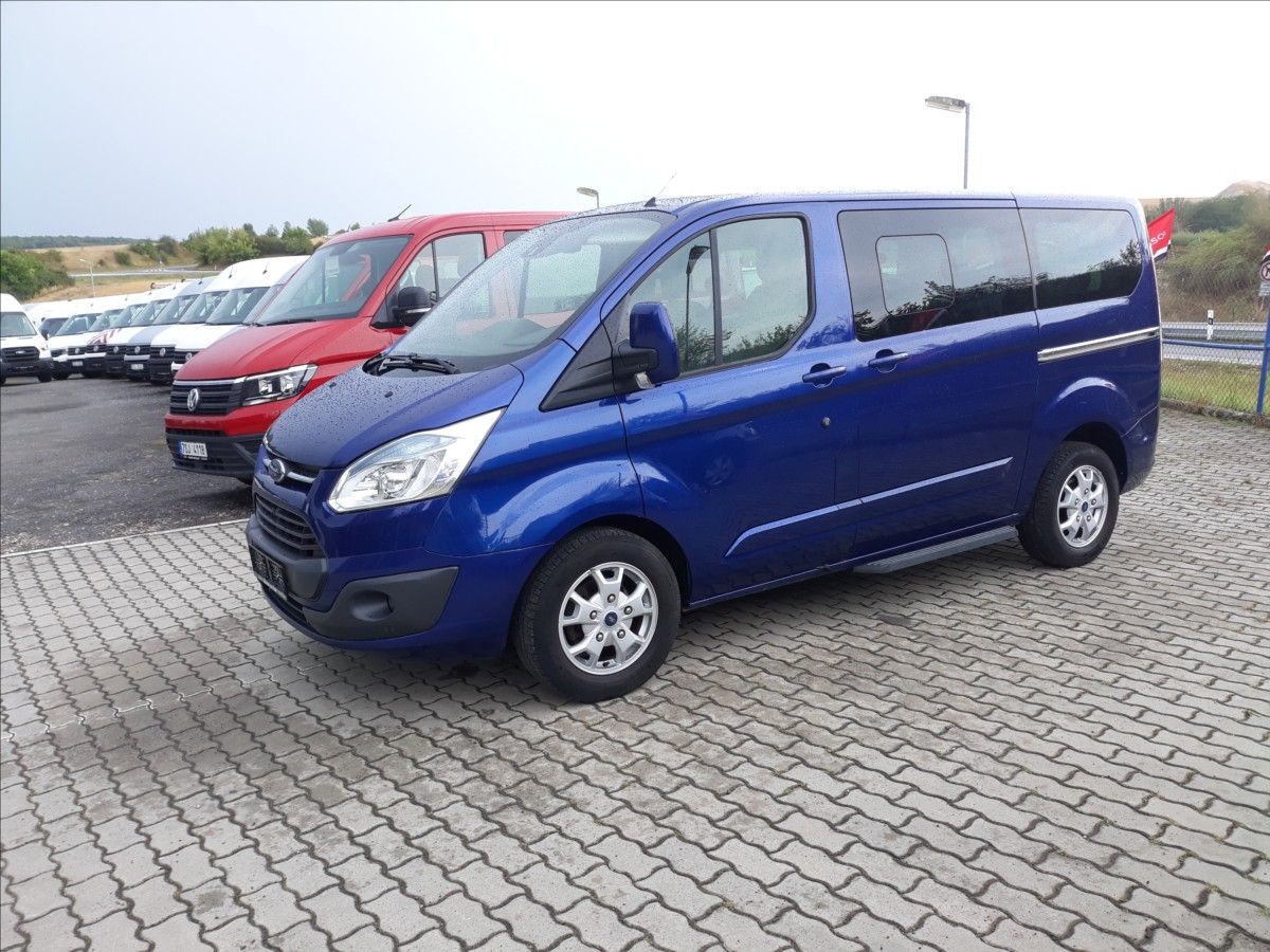 Ford Tourneo Custom, 2,2 TITANIUM 8 Míst č.75.