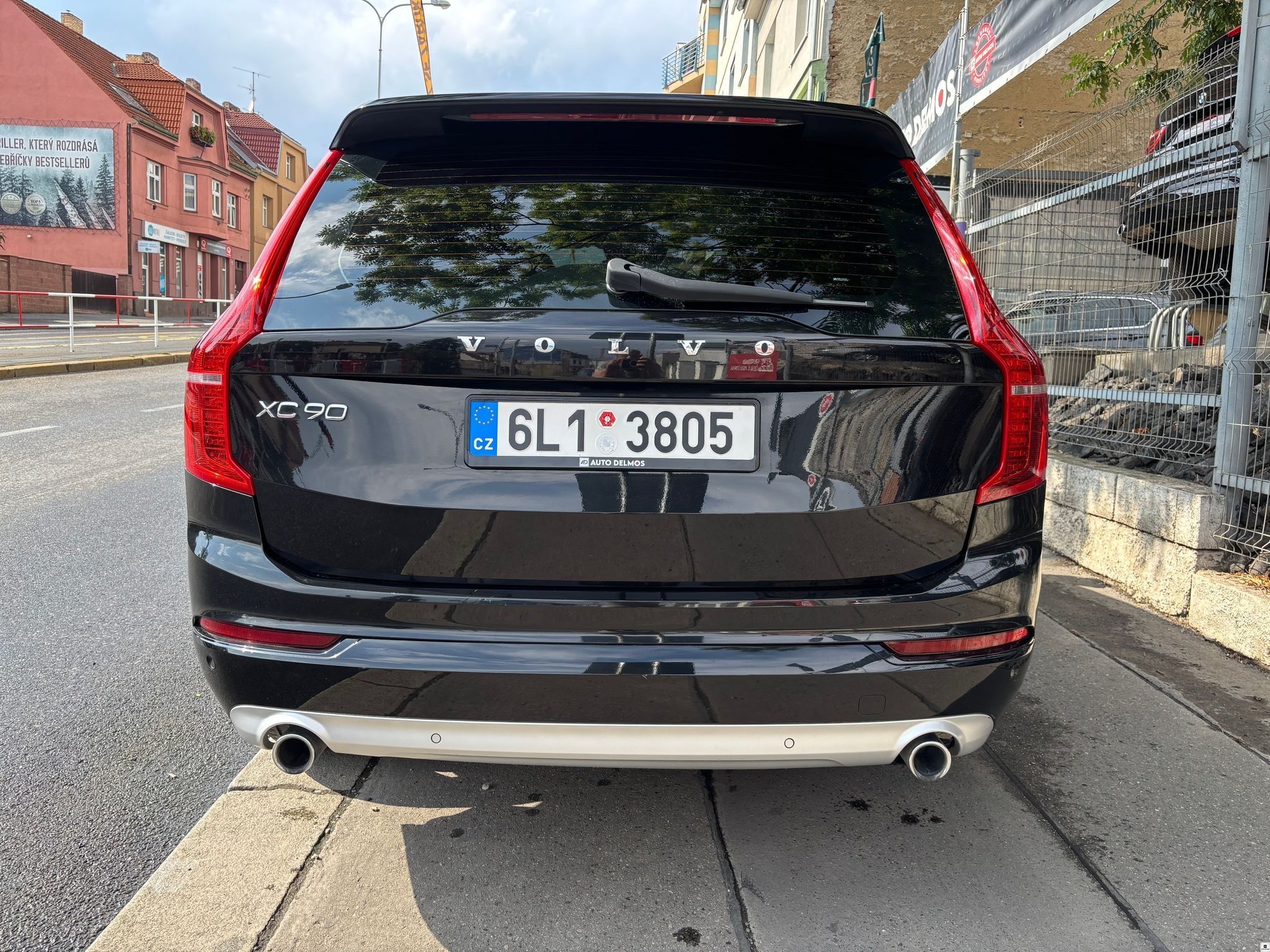 Volvo XC90, D5/2019/MOMENTUM.DPH.ZÁRUKA 12 - fotka 4