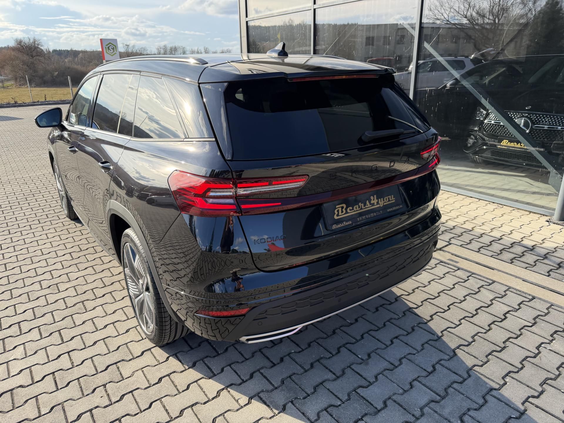 Škoda Kodiaq, 2.0TDI 142kW 4X4 SPORT TZ CZ!! - fotka 6
