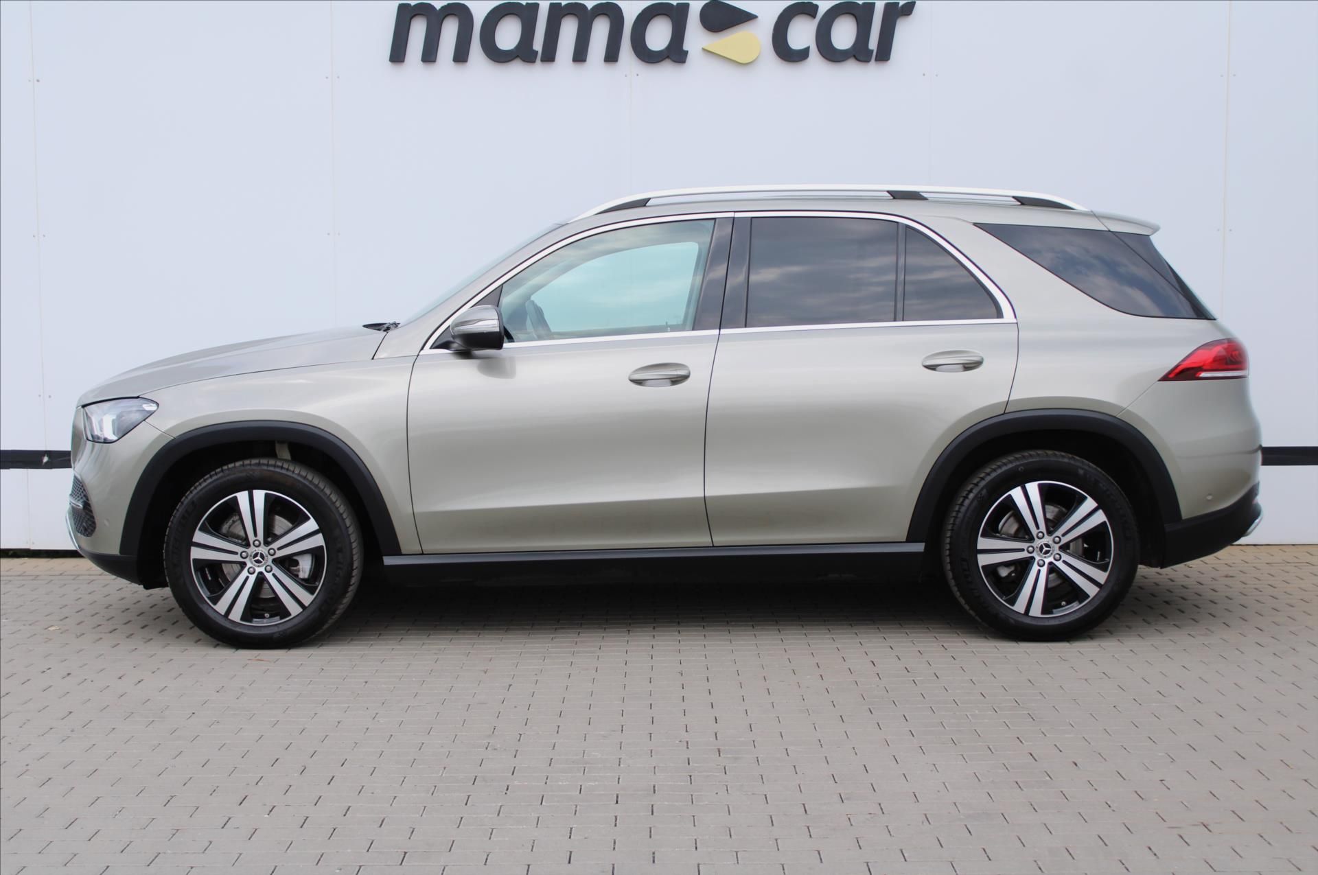 Mercedes-Benz GLE, 300d 4MATIC TAŽNÉ ZAŘ. 1.MAJ. - fotka 4