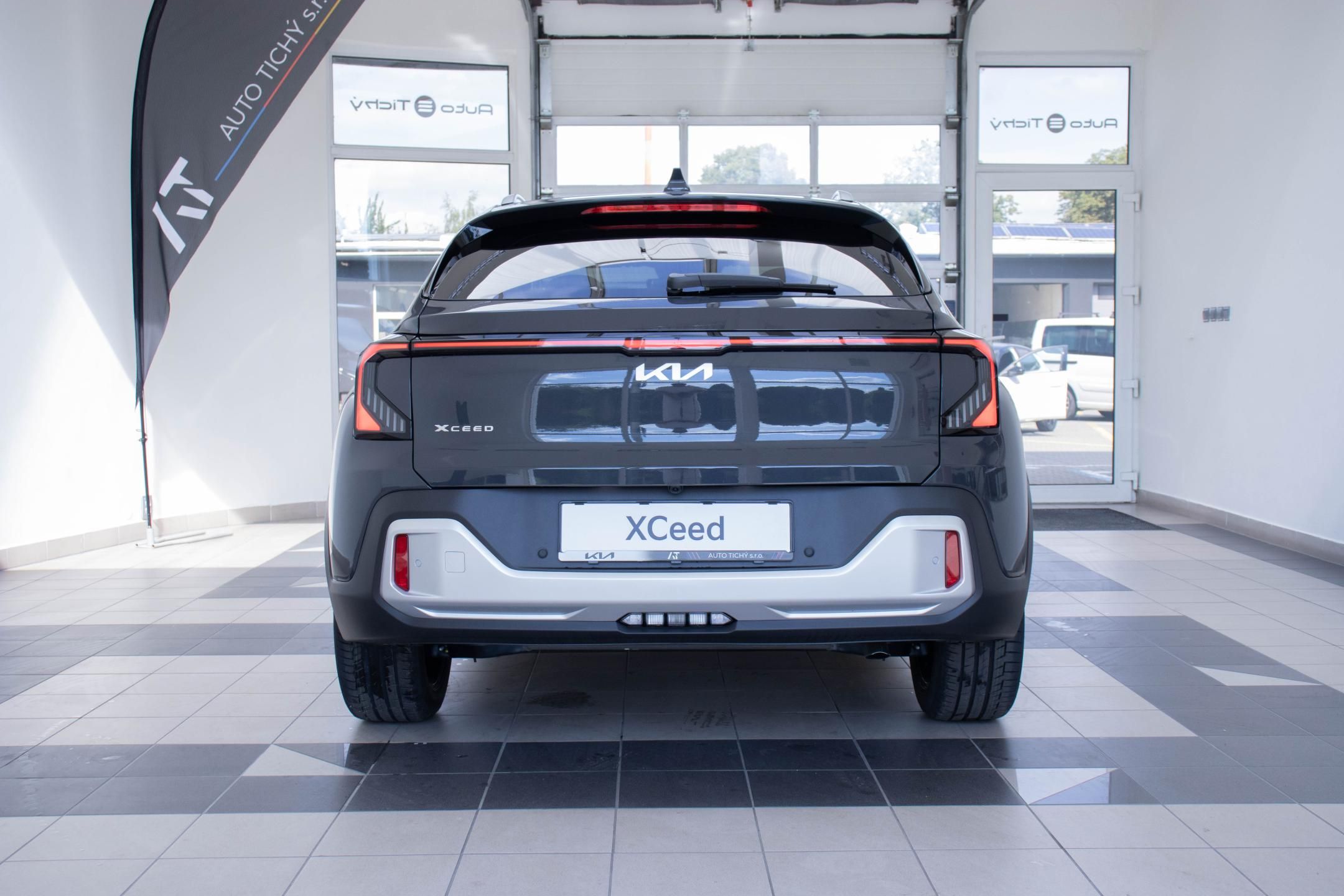 Kia XCee´d, 1.6 T-GDI GPF 7DCT TOP - fotka 5