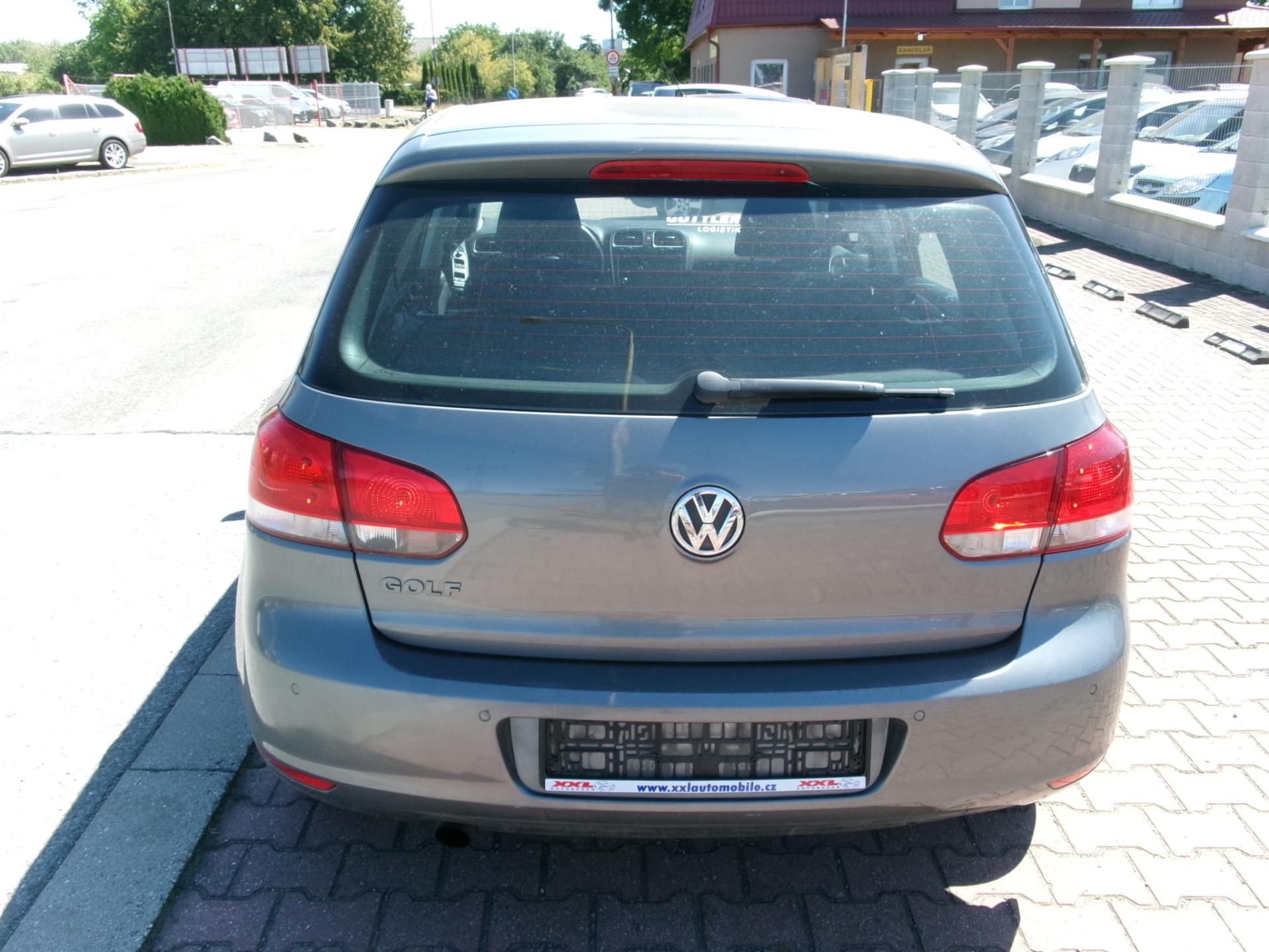 Volkswagen Golf, 1,2TSI AUTOKLIMA - fotka 5