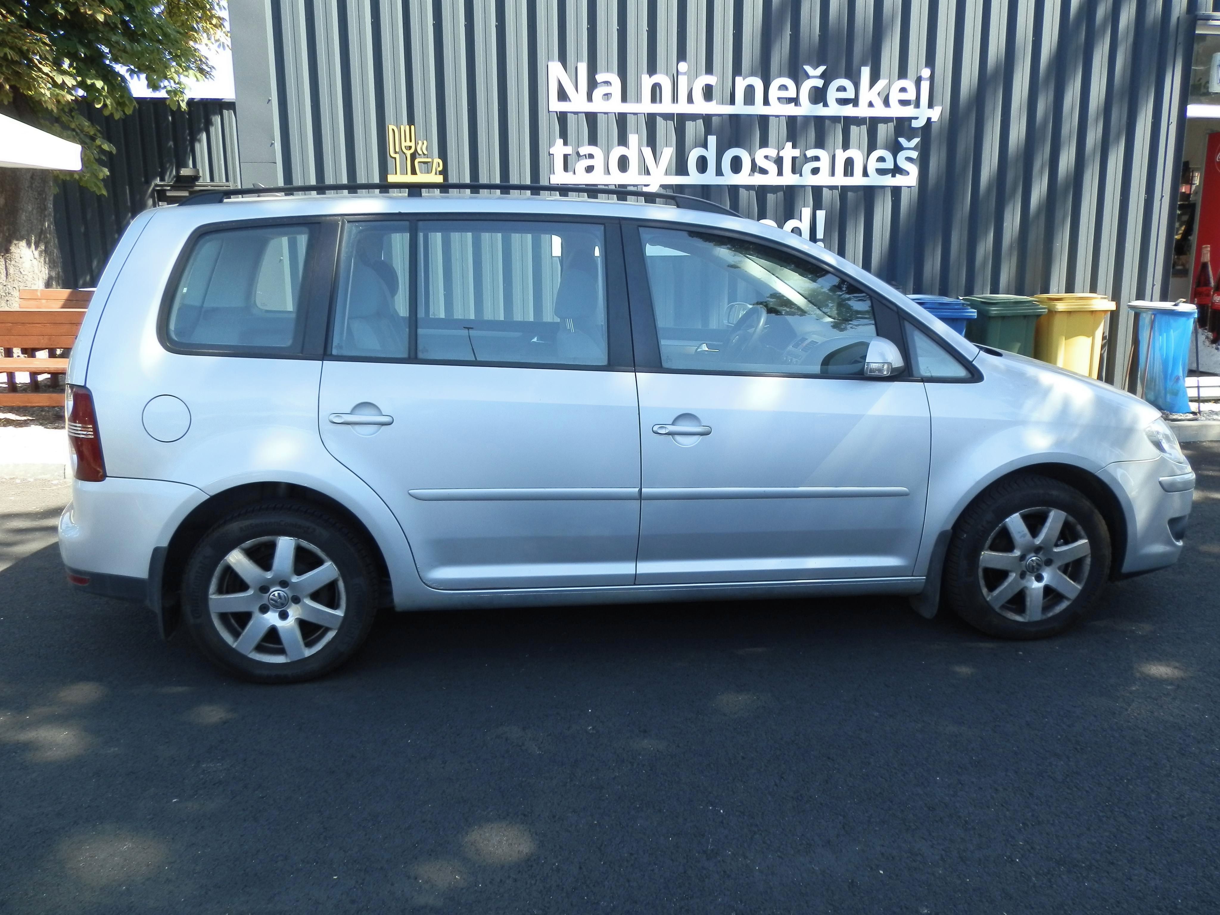 Volkswagen Touran, 1,4i - fotka 4