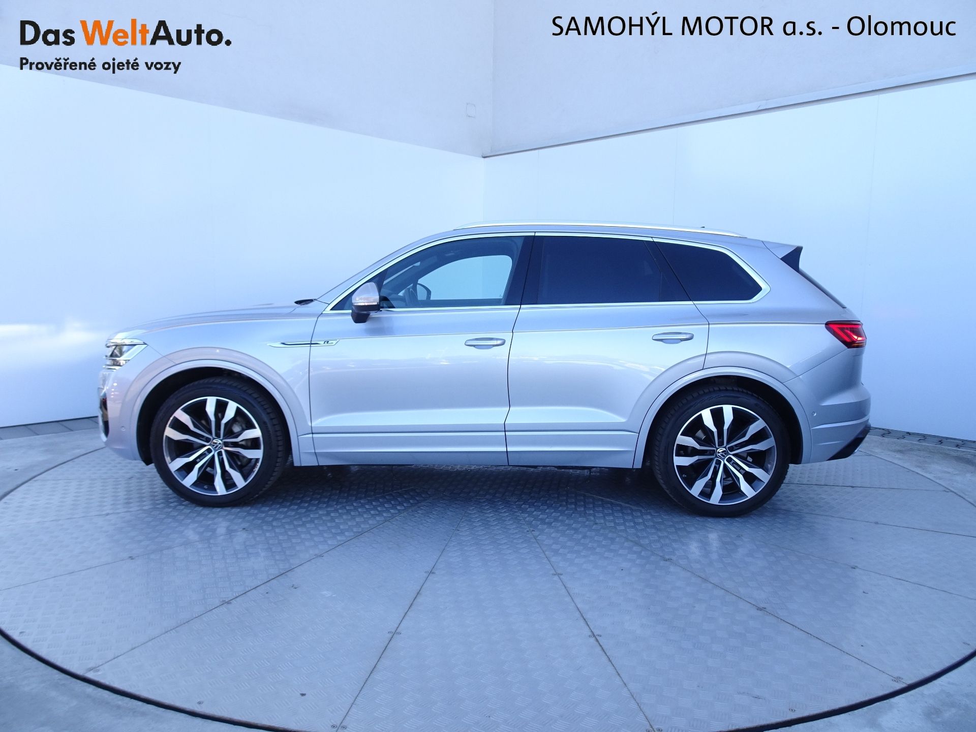 Volkswagen Touareg, 3.0TDI Tiptronic R-line - fotka 3