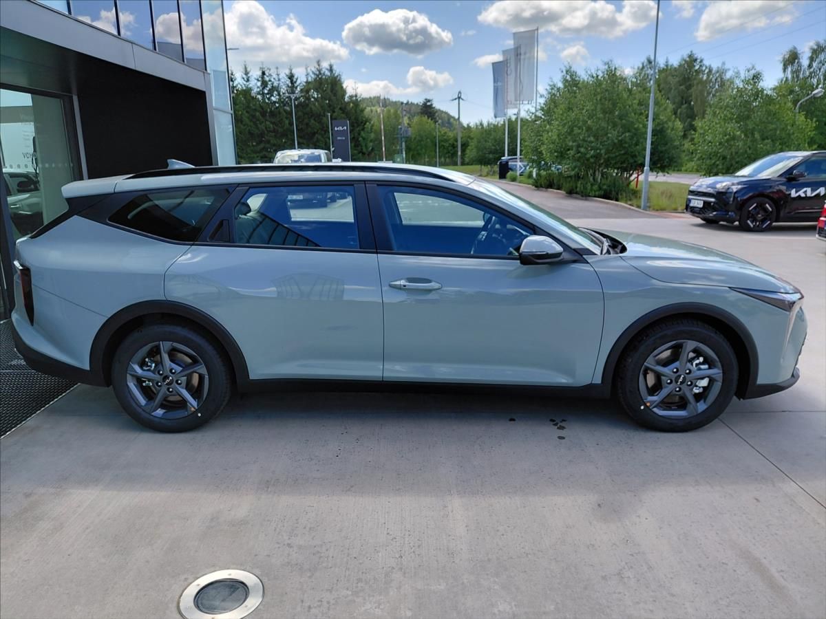 Kia K4, 1,0   T-GDI SW 7DCT SPIN - fotka 5