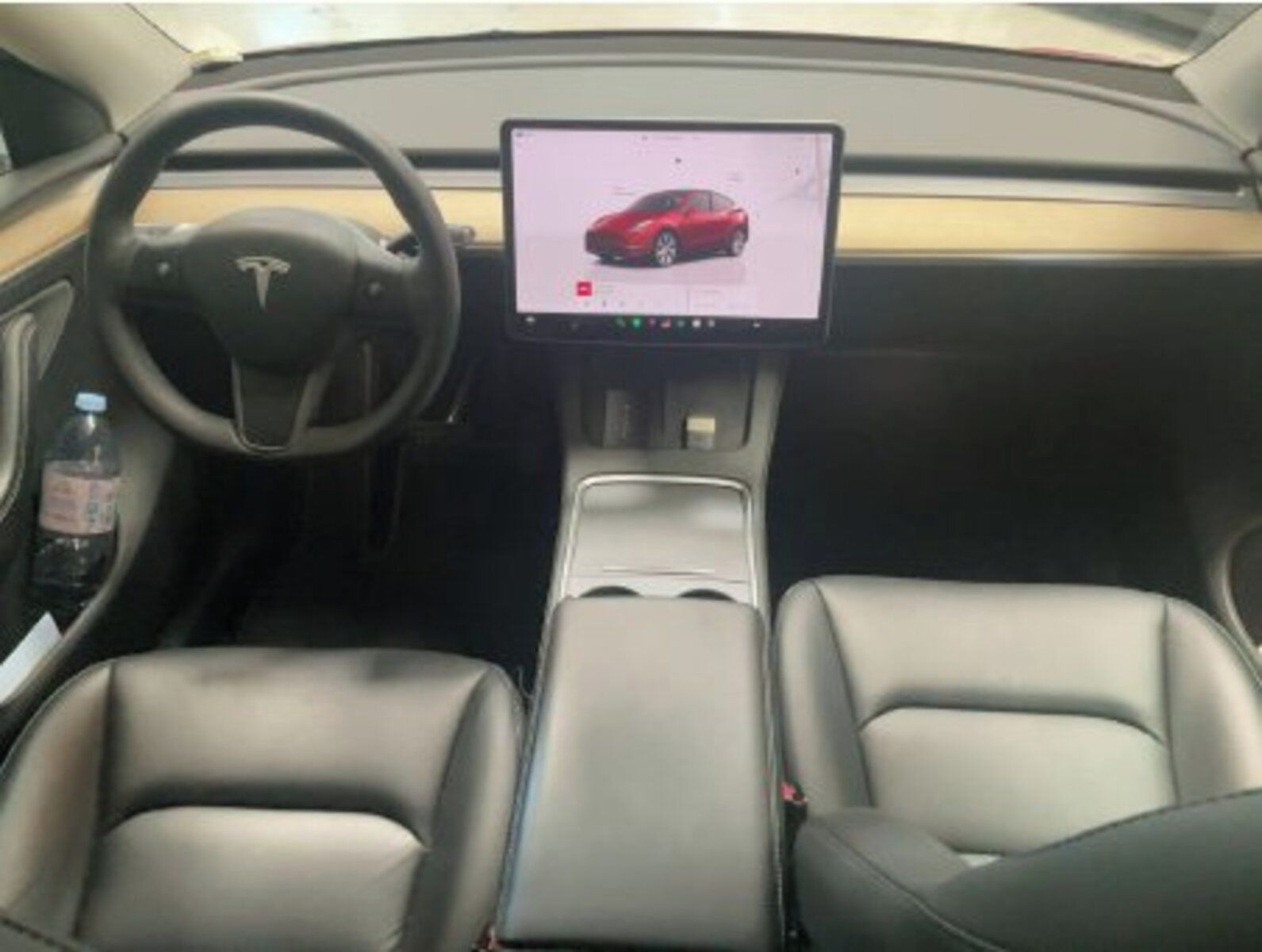 Tesla Model Y, Standard LFP 64kWh, Automat - fotka 3