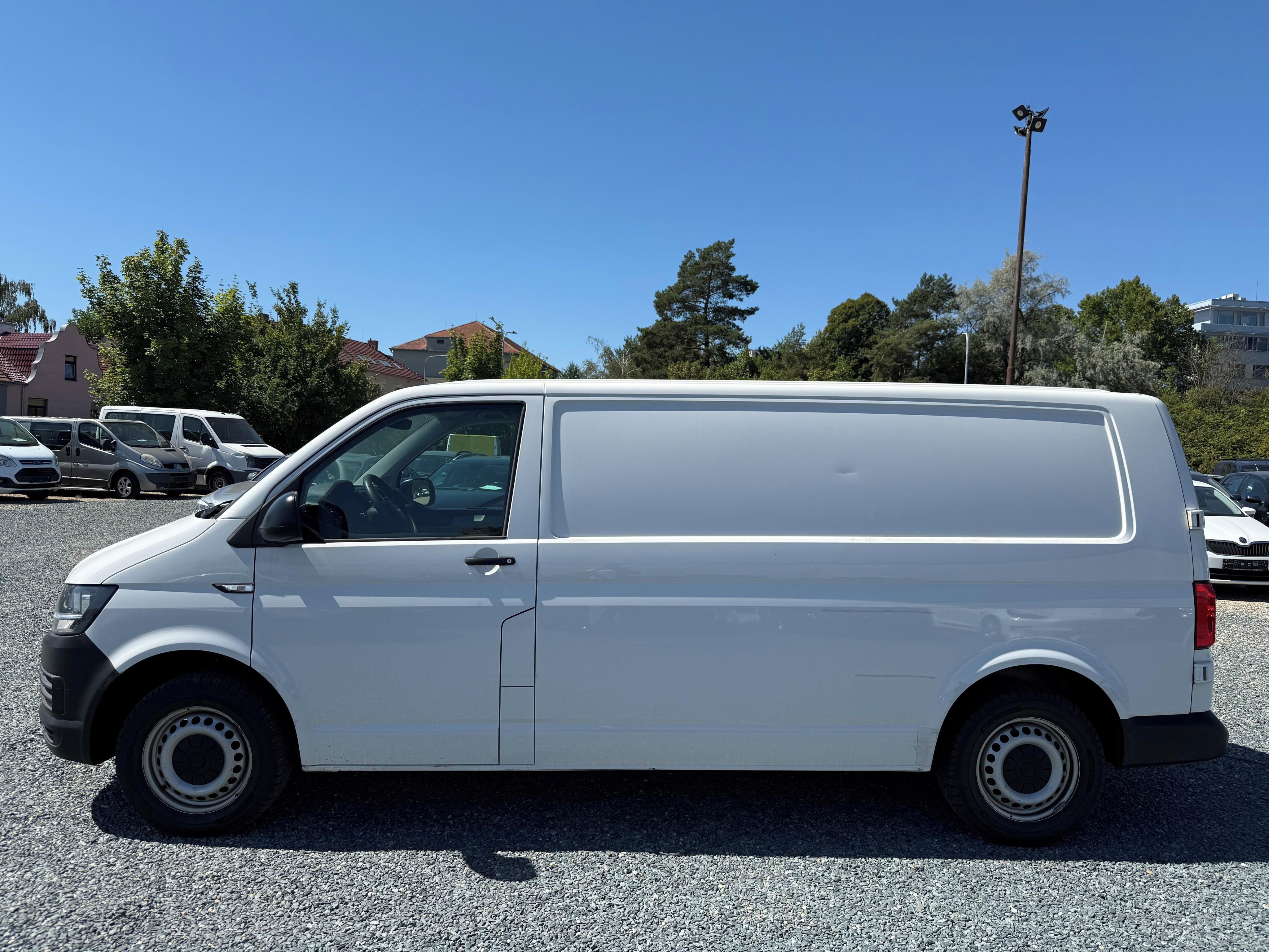 Volkswagen Transporter, 2,0 TDi T6 103Kw L2H1 LONG - fotka 6