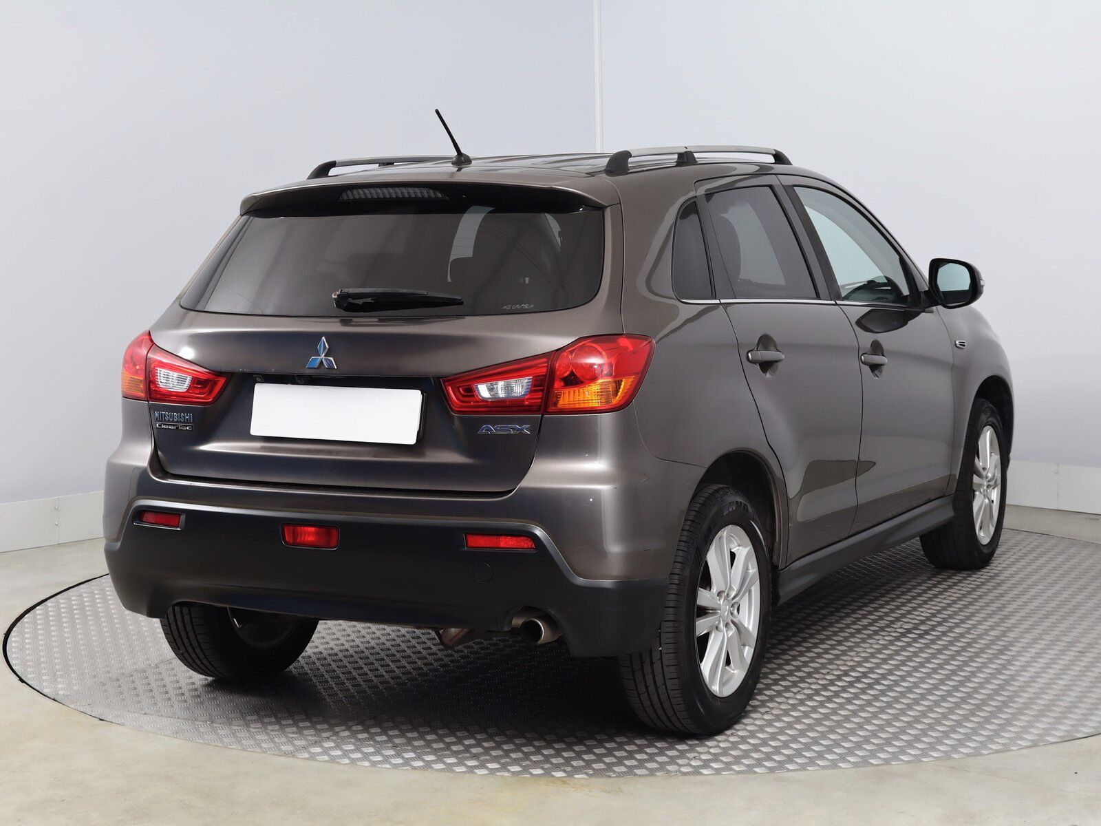 Mitsubishi ASX, 1.8 DI-D MIVEC, 4X4, Navi - fotka 5