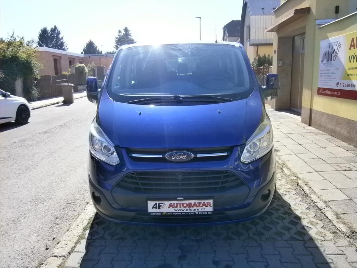 Ford Tourneo Custom, 2,2 TDCI EUROLINE 114 KW - fotka 2