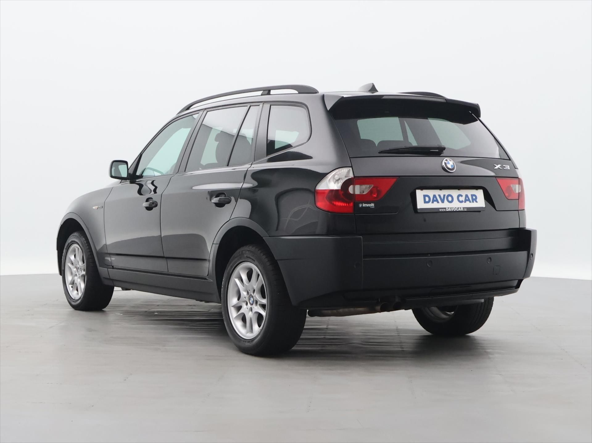 BMW X3, 2,5 R6 141KW CZ Aut. 4x4 - fotka 5