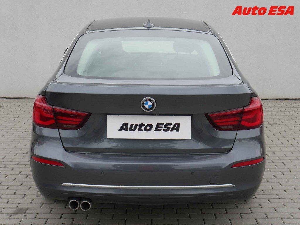 BMW Řada 3, 2.0D - fotka 5