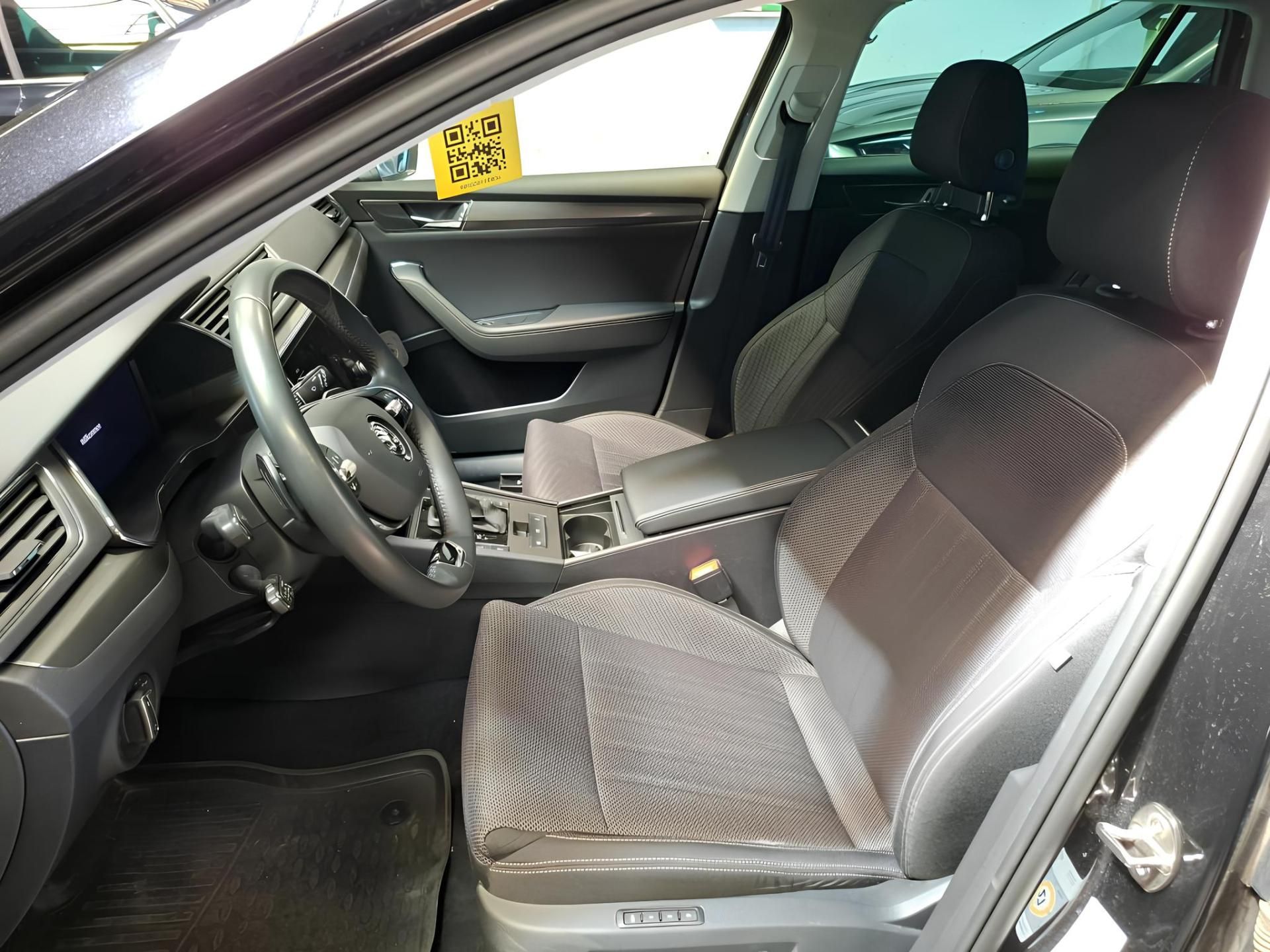 Škoda Superb, 2.0TDI DSG 110KW Style DPH TZ - fotka 3