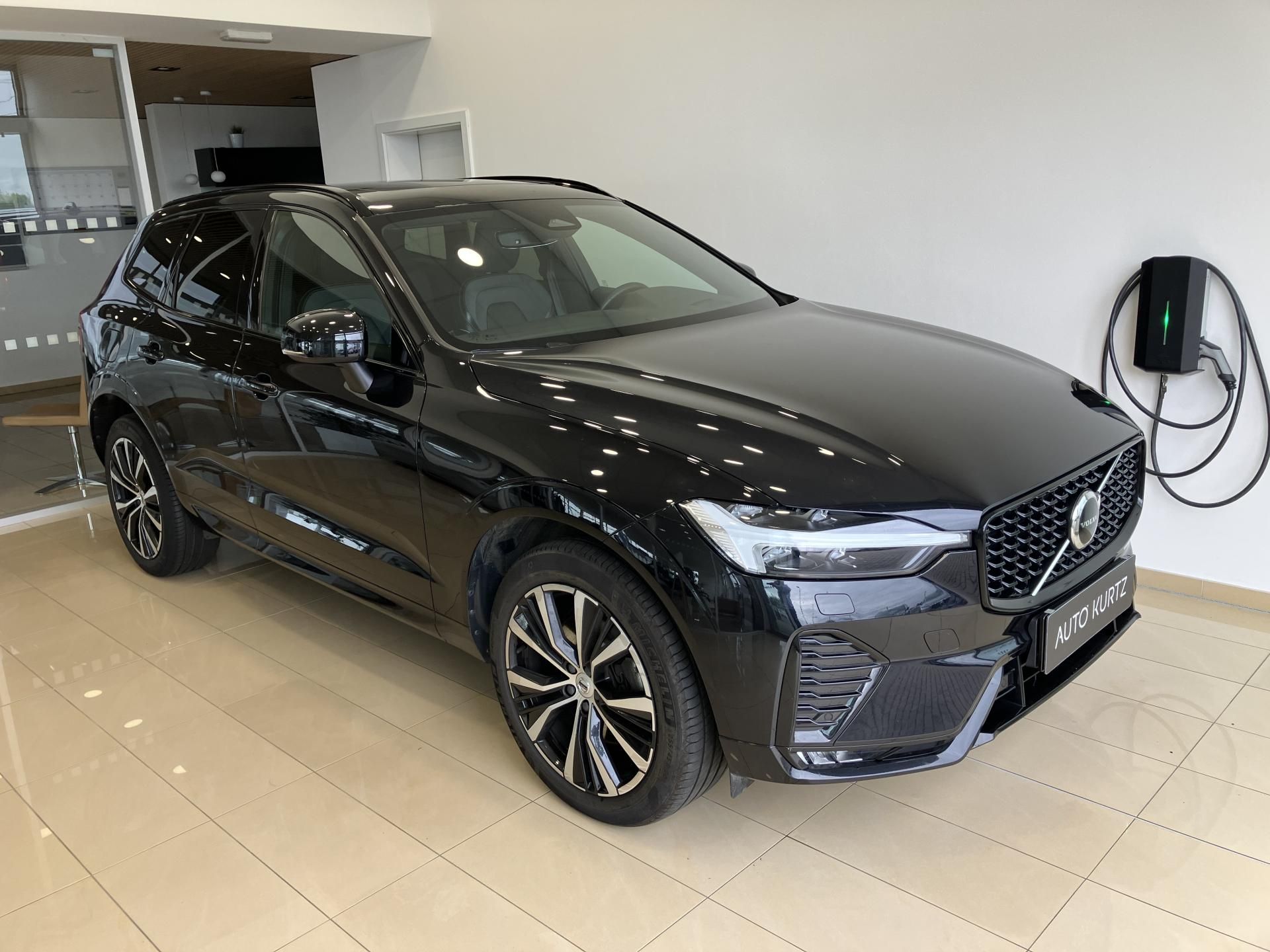 Volvo XC60, B4 FWD Ultimate Dark AT8