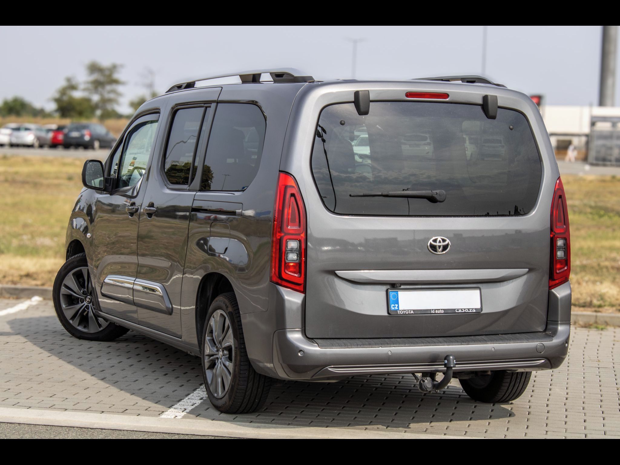 Toyota Proace City Verso, 2020 AT 96kW - fotka 6