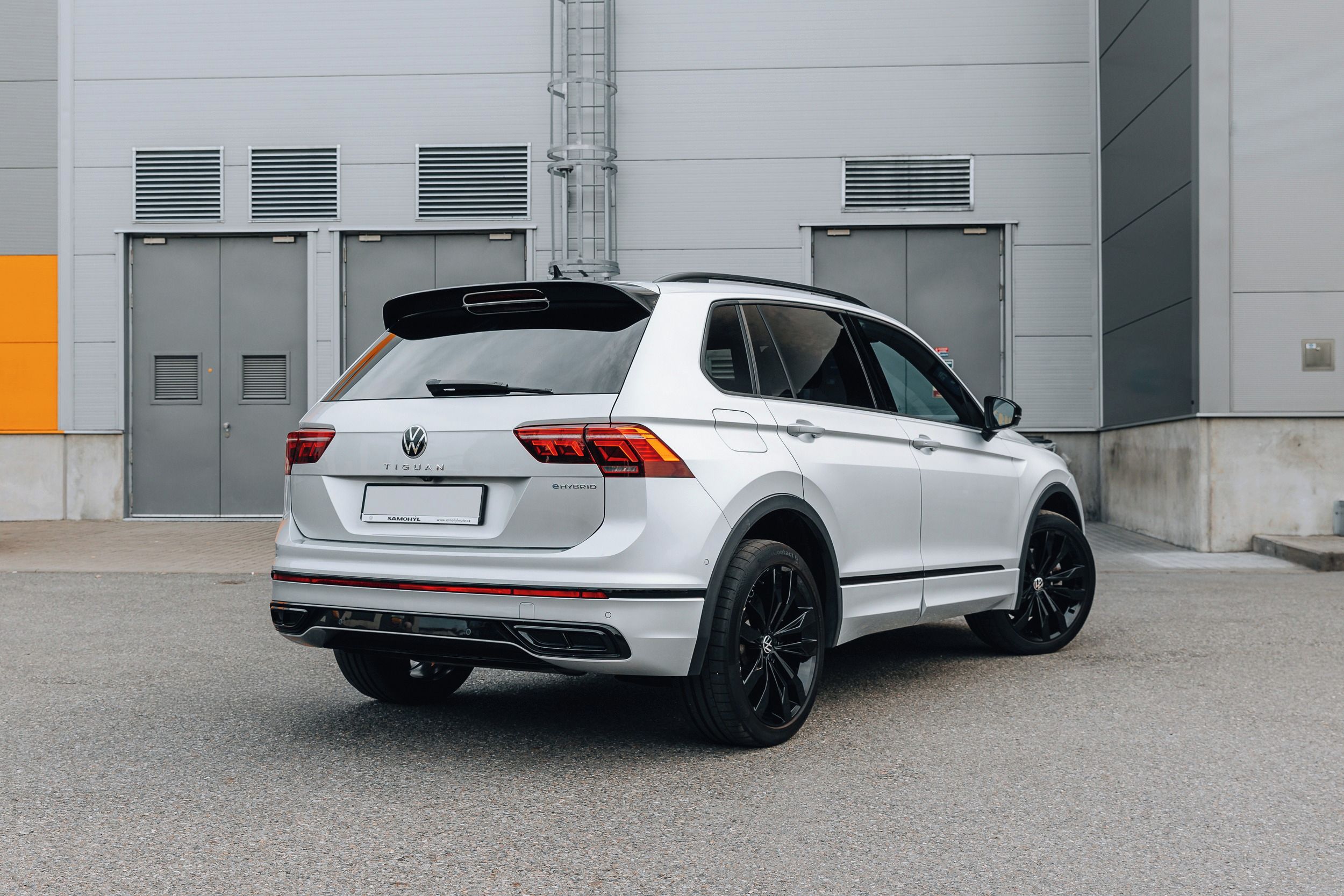 Volkswagen Tiguan, VW Tiguan R-Line eHybrid - fotka 4