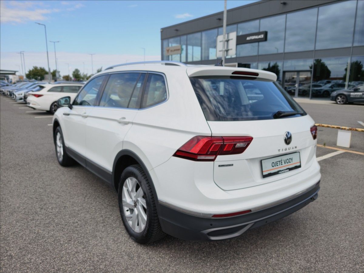 Volkswagen Tiguan Allspace, 2,0 TSI 140kW DSG 4x4 Life Plu - fotka 6