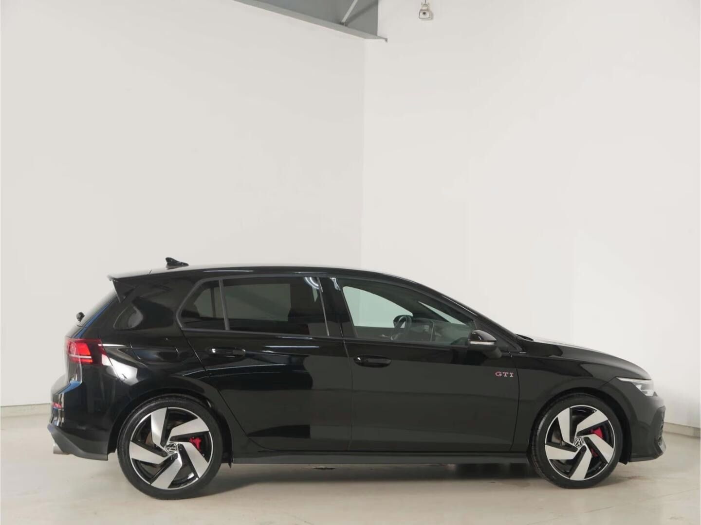 Volkswagen Golf, GTI 2.0 TSI DSG BLACK STYLE - fotka 5