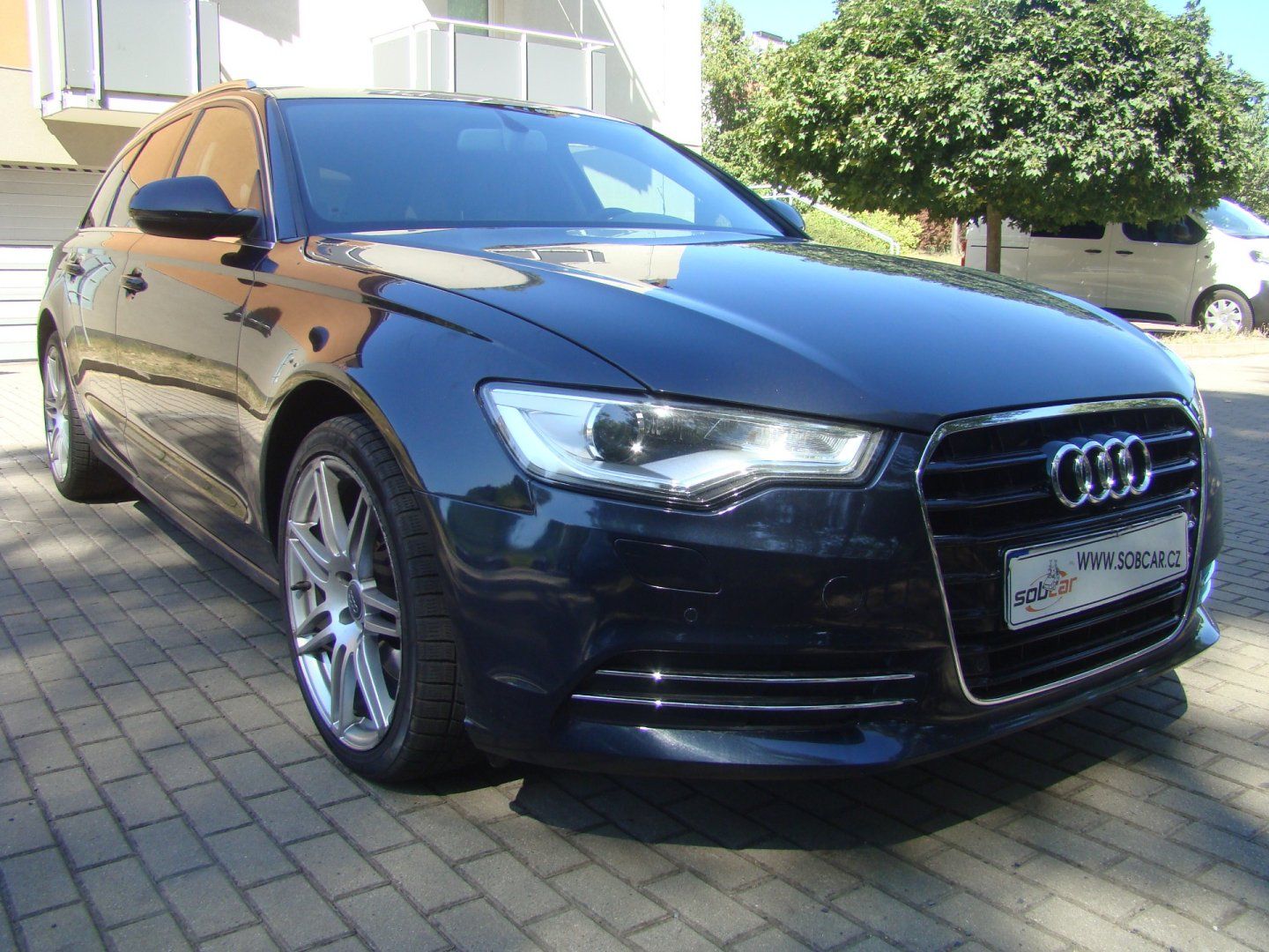 Audi A6 Avant, 2.0 TDi AUTOMAT ROZVODY - fotka 2