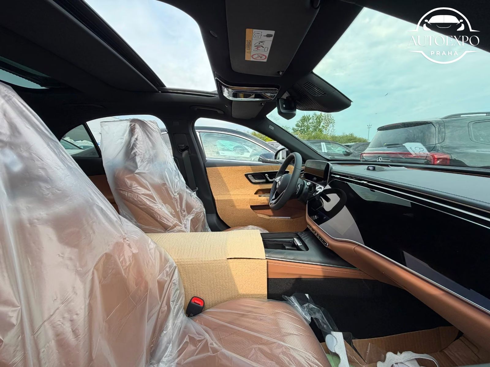 Mercedes-Benz Třídy E, 200*EXCLUSIVE*PREMIUM*PLUS*AI - fotka 4