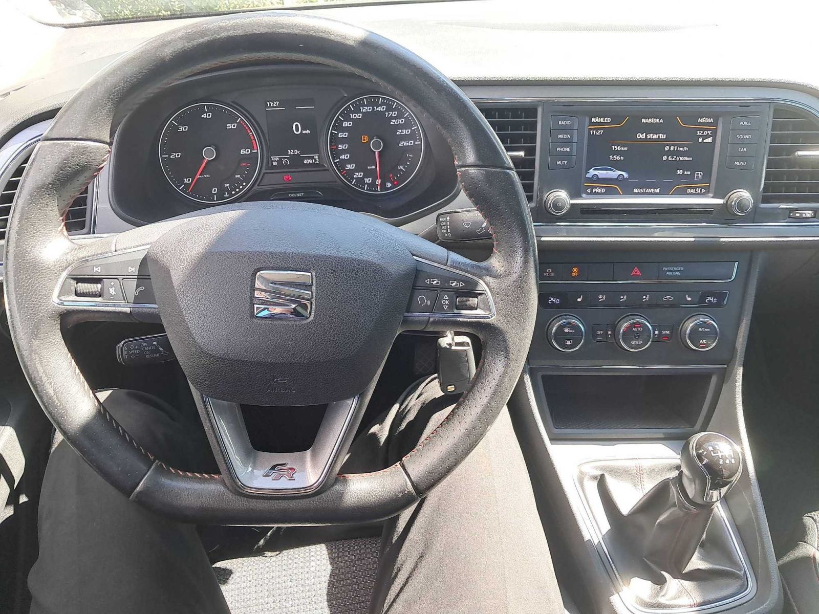 Seat Leon, 2.0 TDI, Kožené sedačky - fotka 3