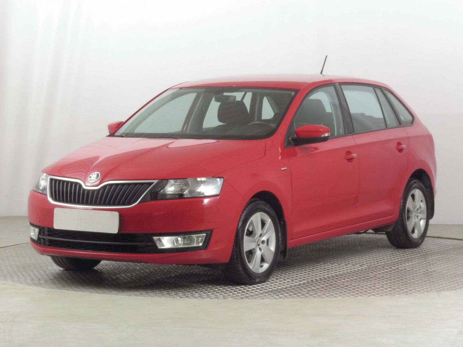 Škoda Rapid, 1.2 TSI, Spaceback, Serv.kniha - fotka 2