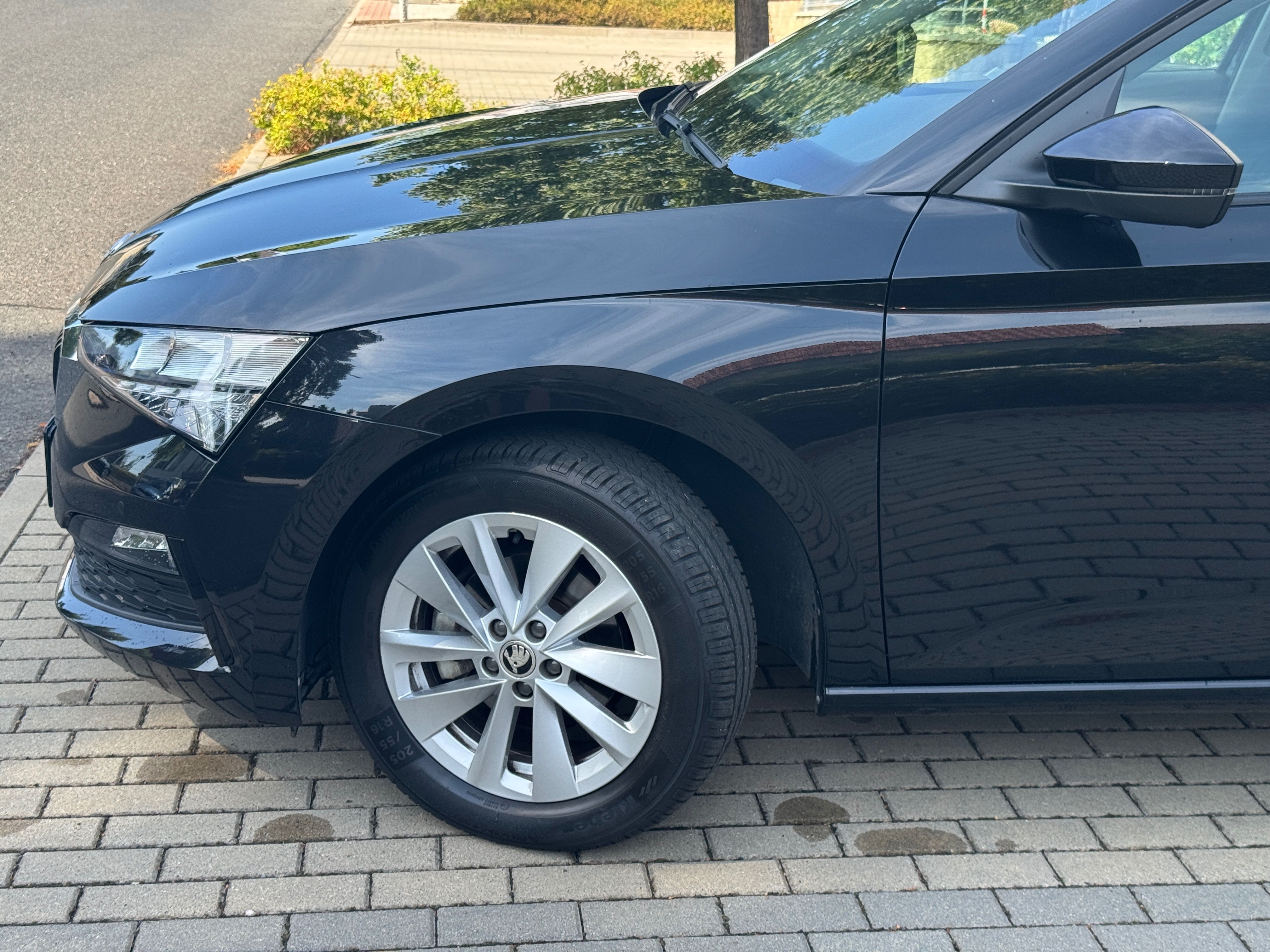 Škoda Scala, 1,0 Tsi 81kW, DSG,perfektní - fotka 5
