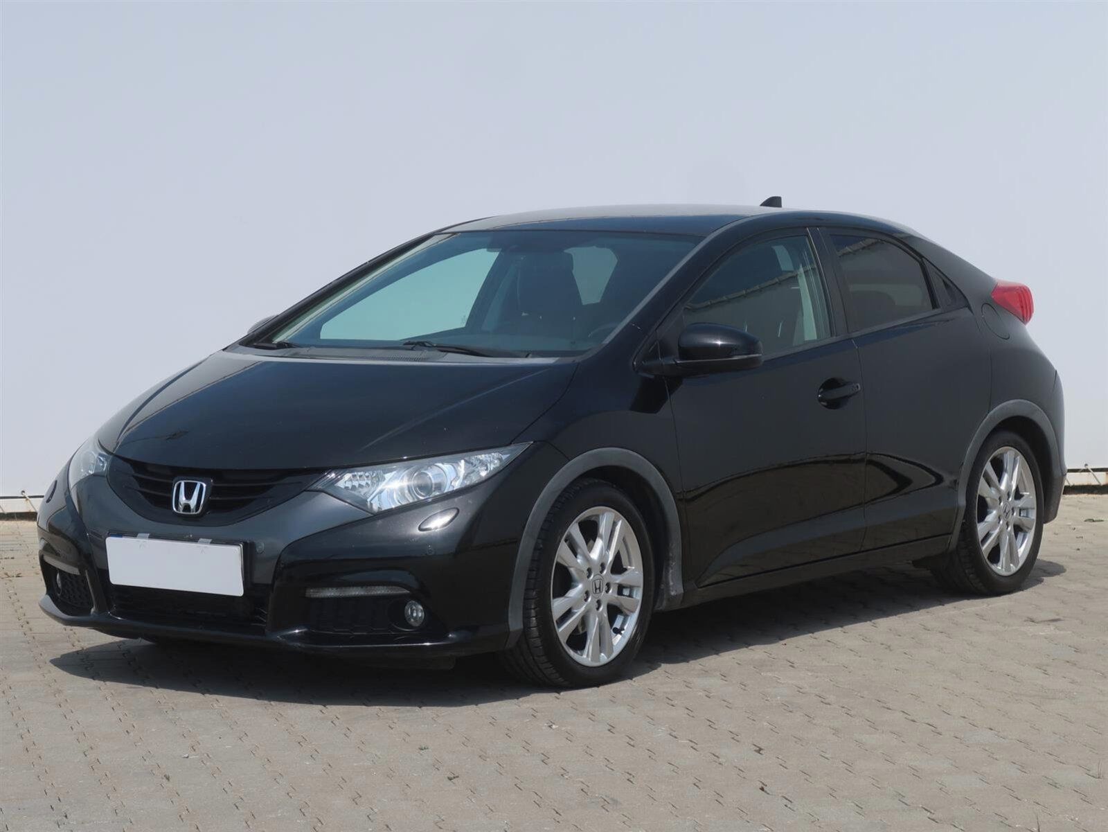 Honda Civic, 1.8 i-VTEC, Automat - fotka 2