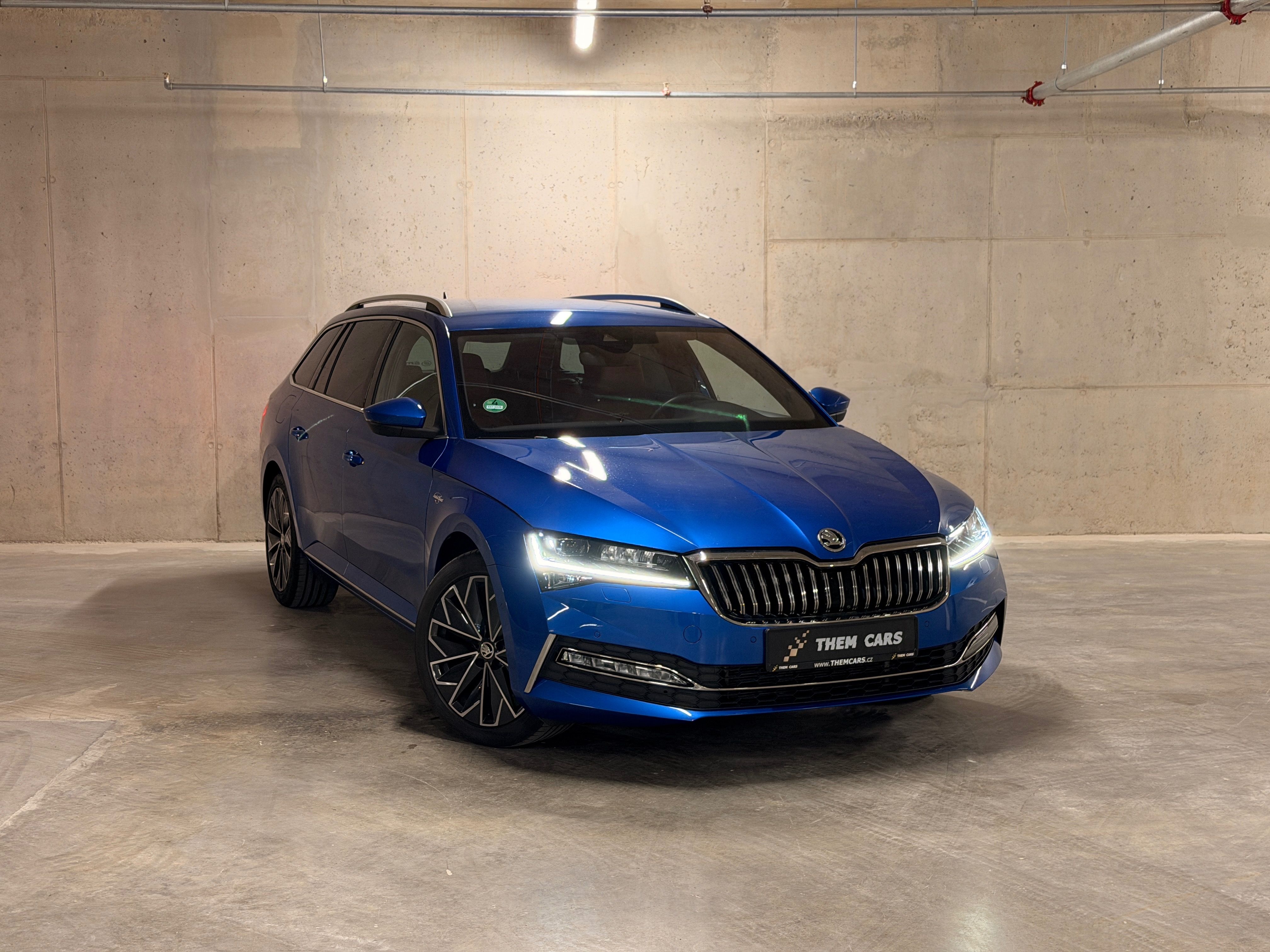 Škoda Superb, L&K 2.0 TDI 147 kW/4x4/BROWN - fotka 4