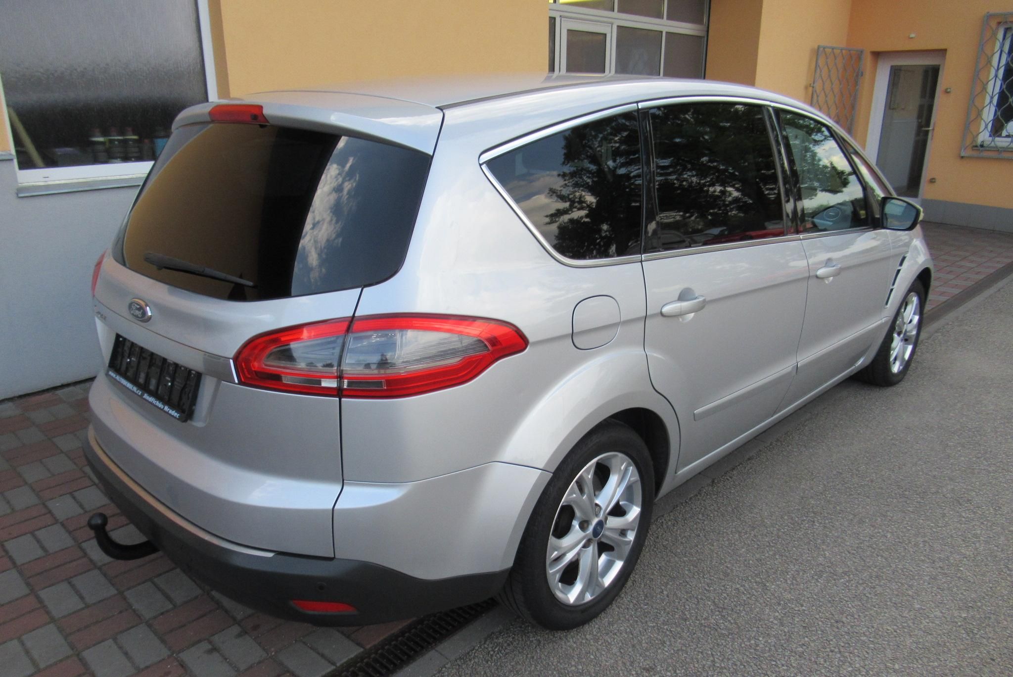 Ford S-MAX, 2.0 TDCi AUT. KLIMA TAŽNÉ - fotka 2